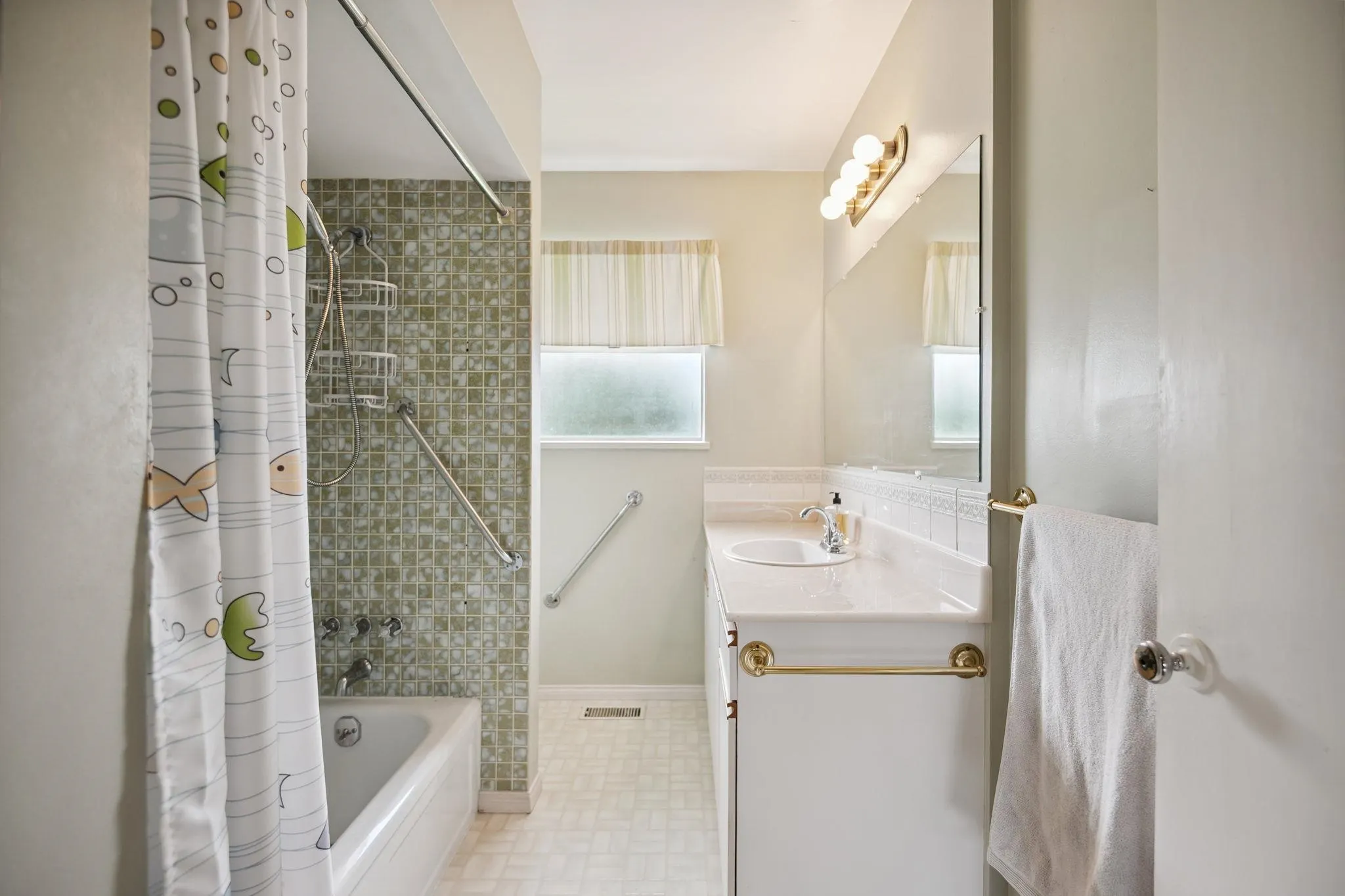 10699 Dennis Crescent