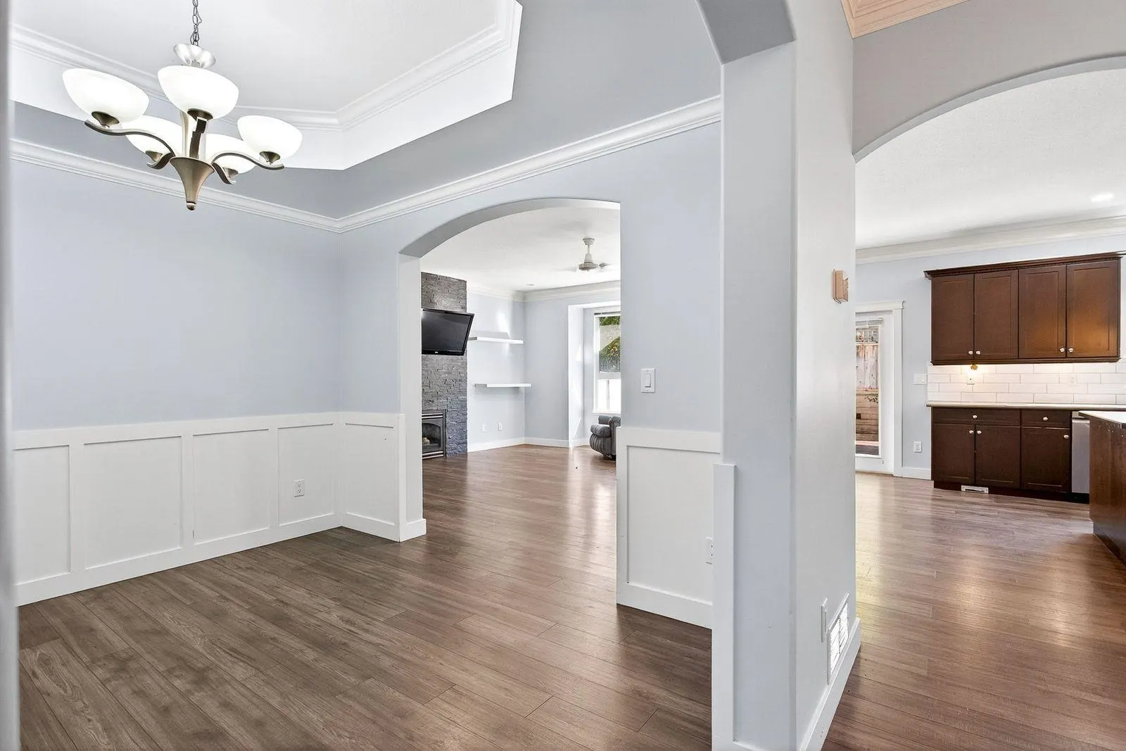 1118 11497 236 Street