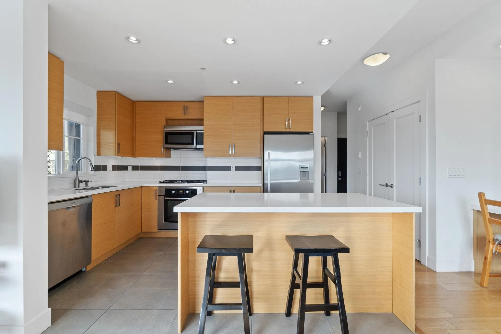307 4710 Hastings Street