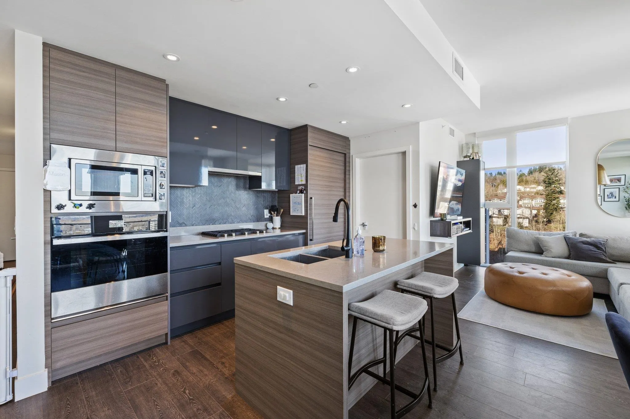 1103 3538 Sawmill Crescent