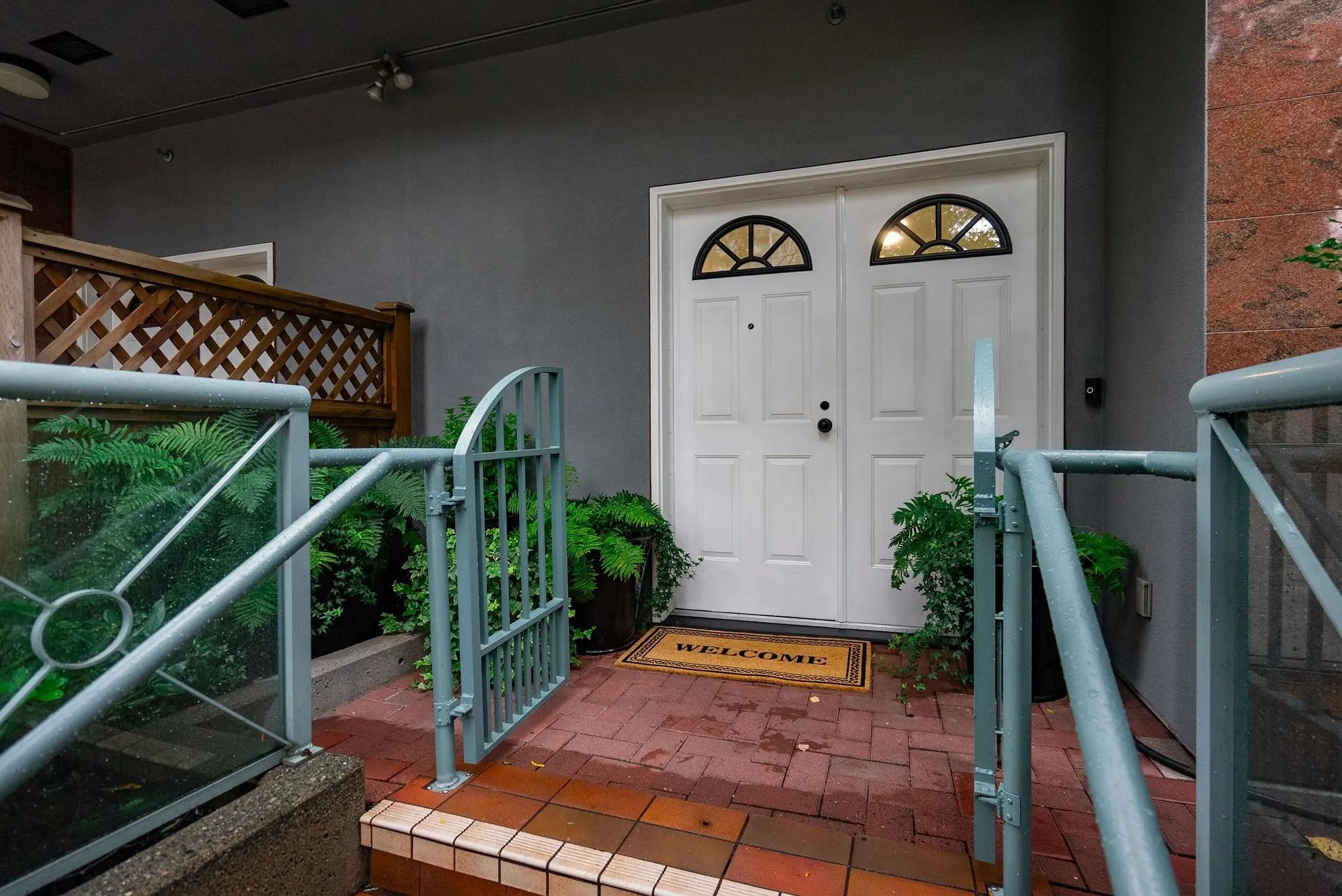 898 Hamilton Street