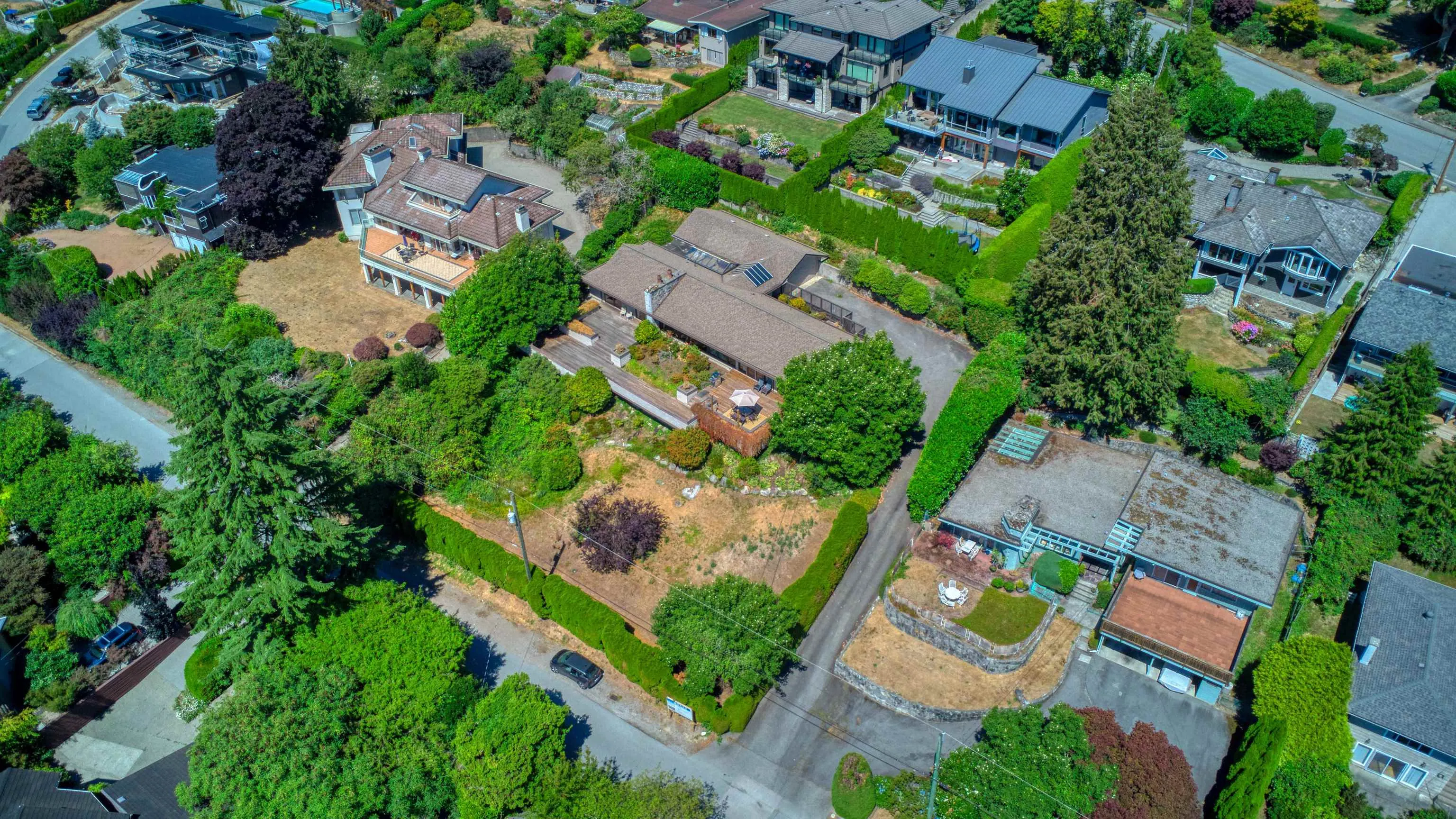 2237 Palmerston Avenue