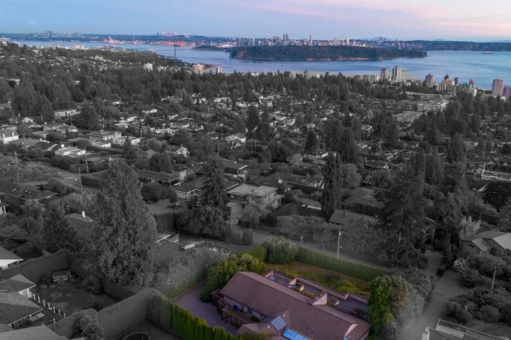 2237 Palmerston Avenue