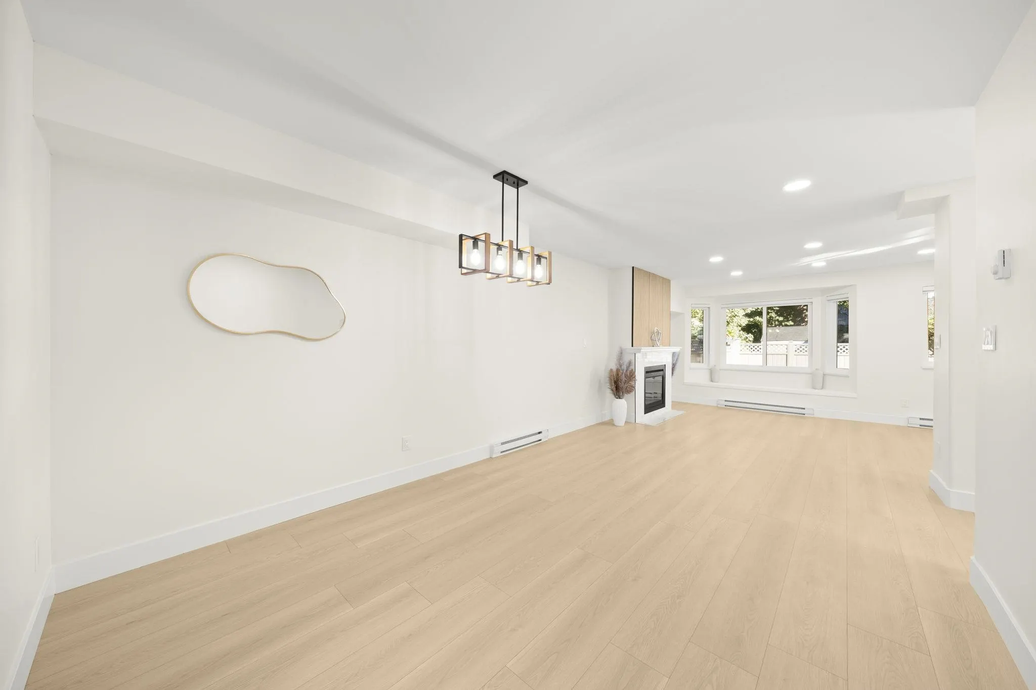 13 11950 232 Street