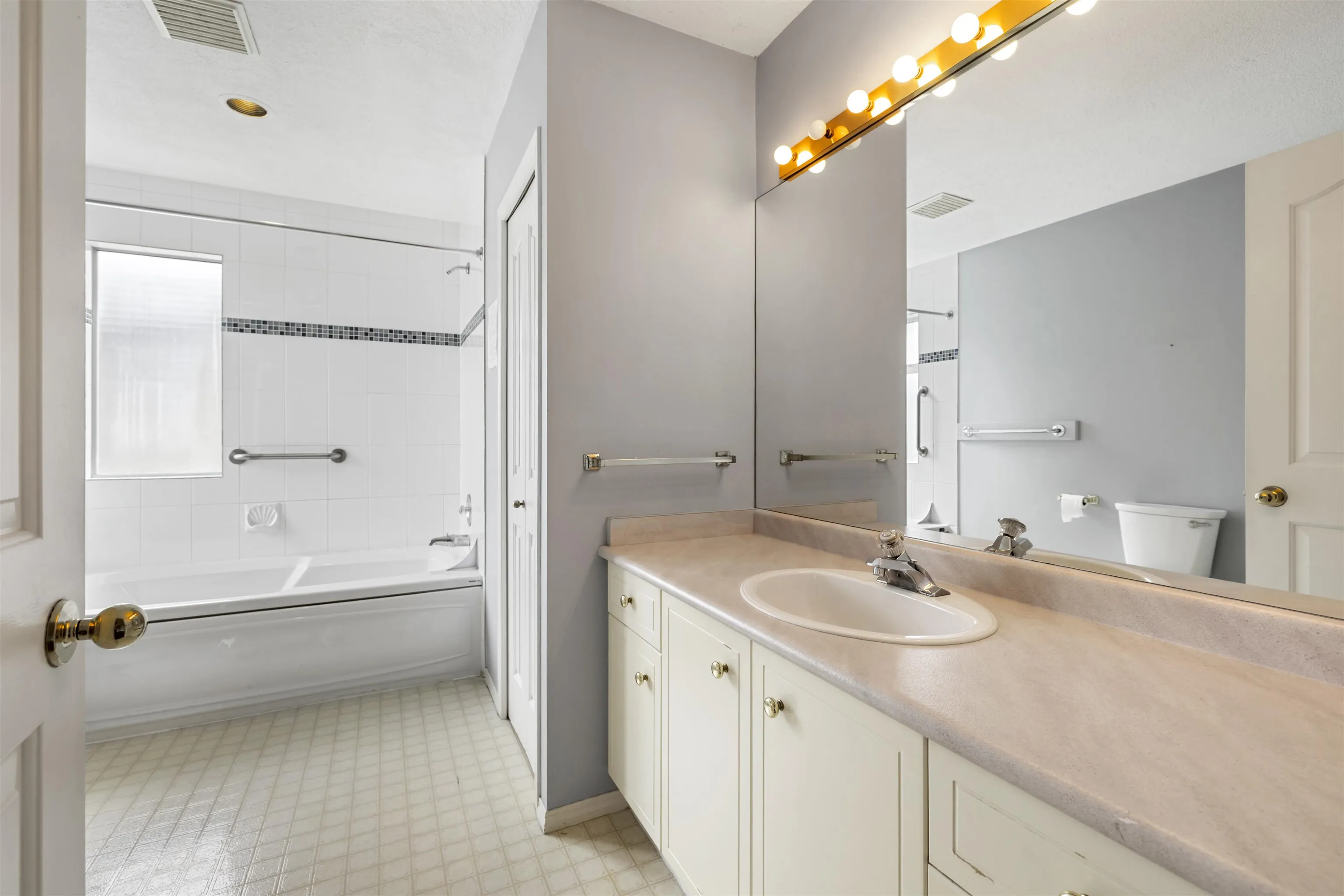 6315 Holly Park Drive