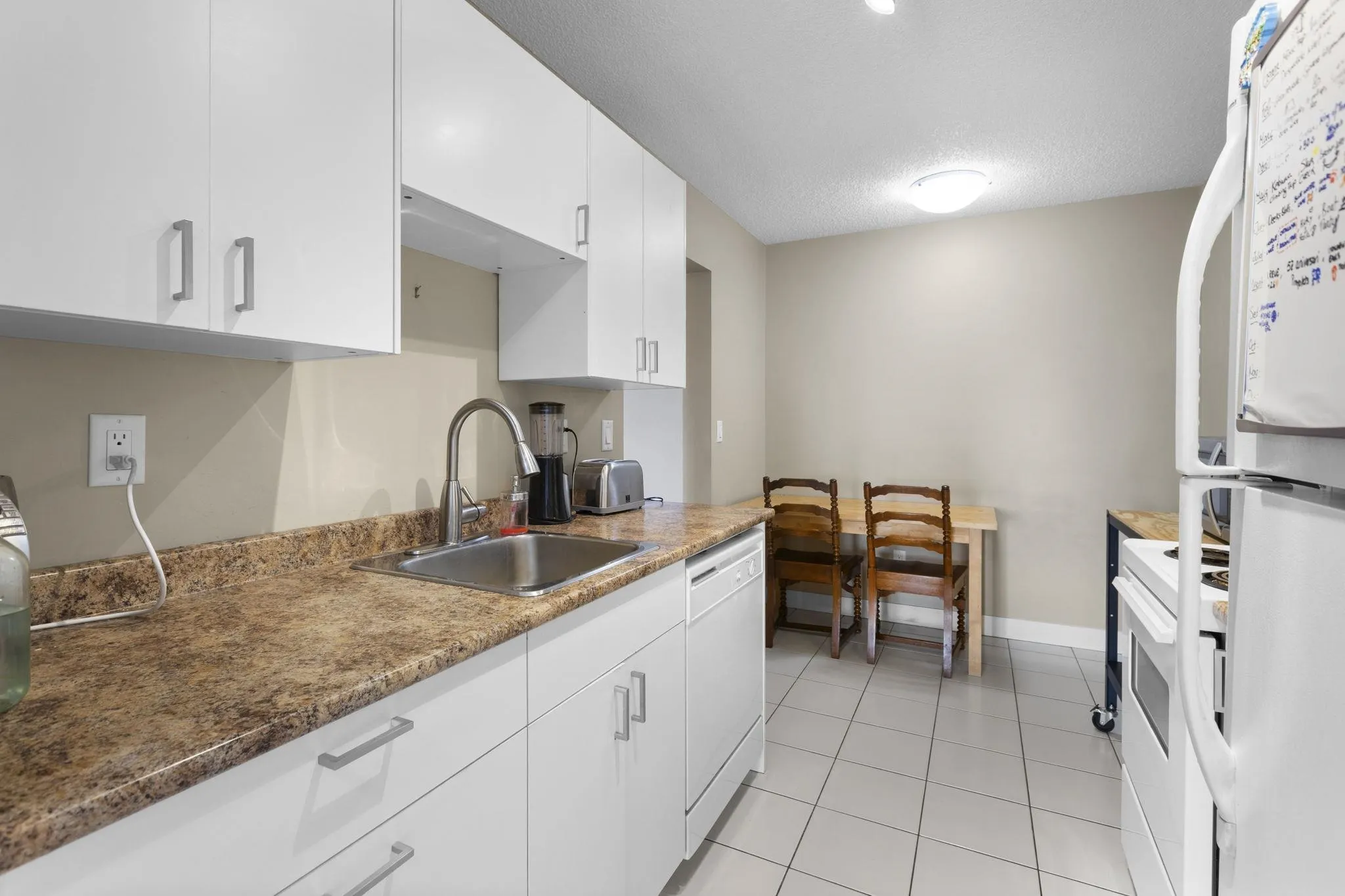 337 340 W 3rd Street