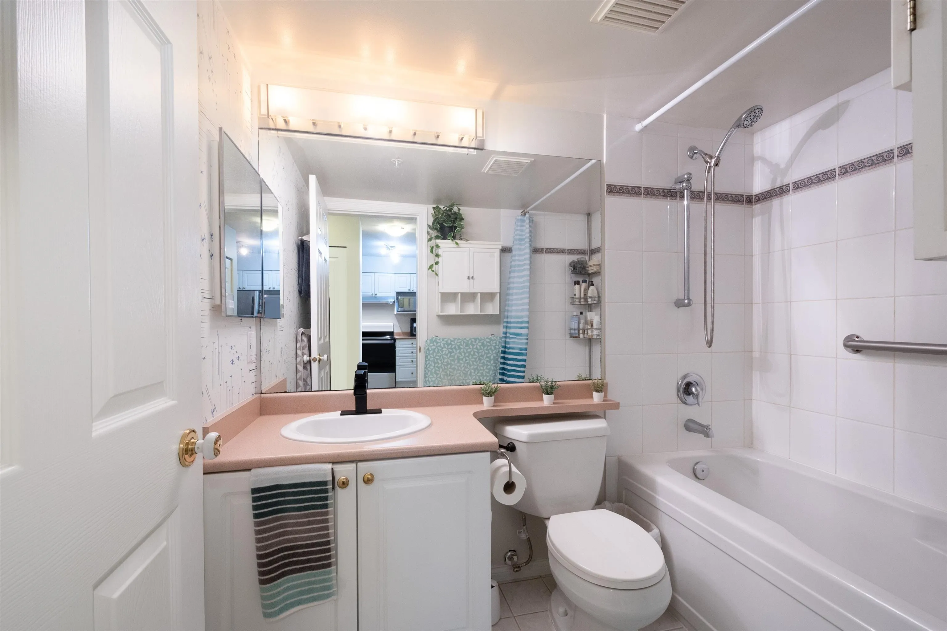 504 221 Eleventh Street