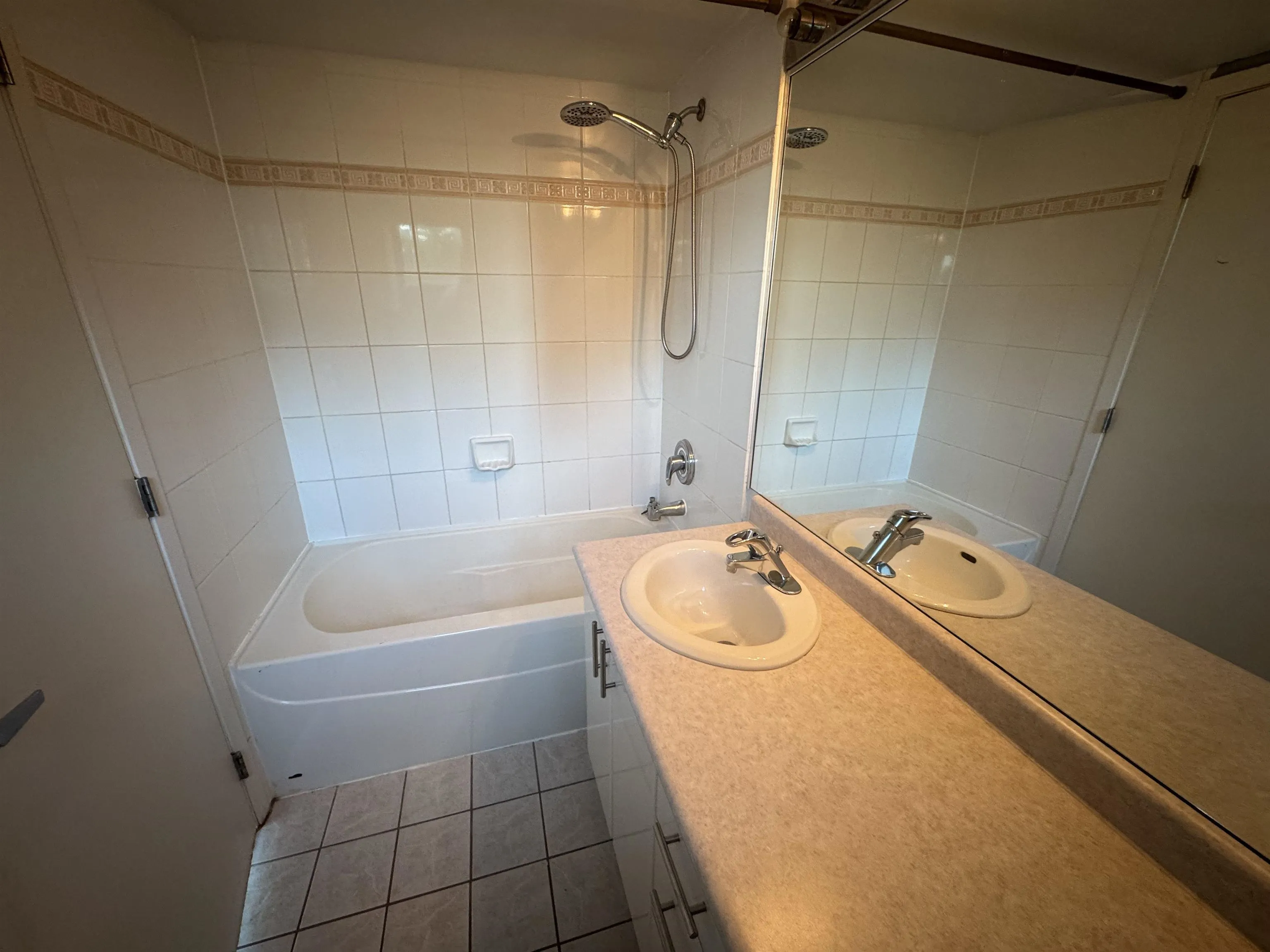 506 2733 Chandlery Place