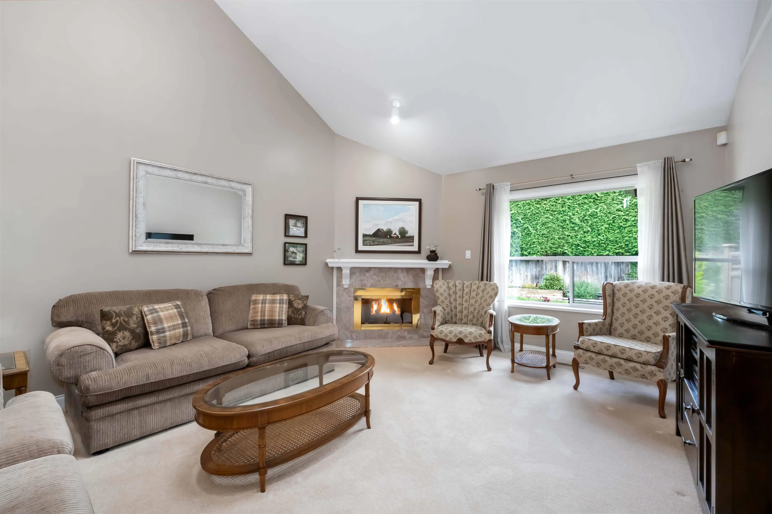 11 11438 Best Street