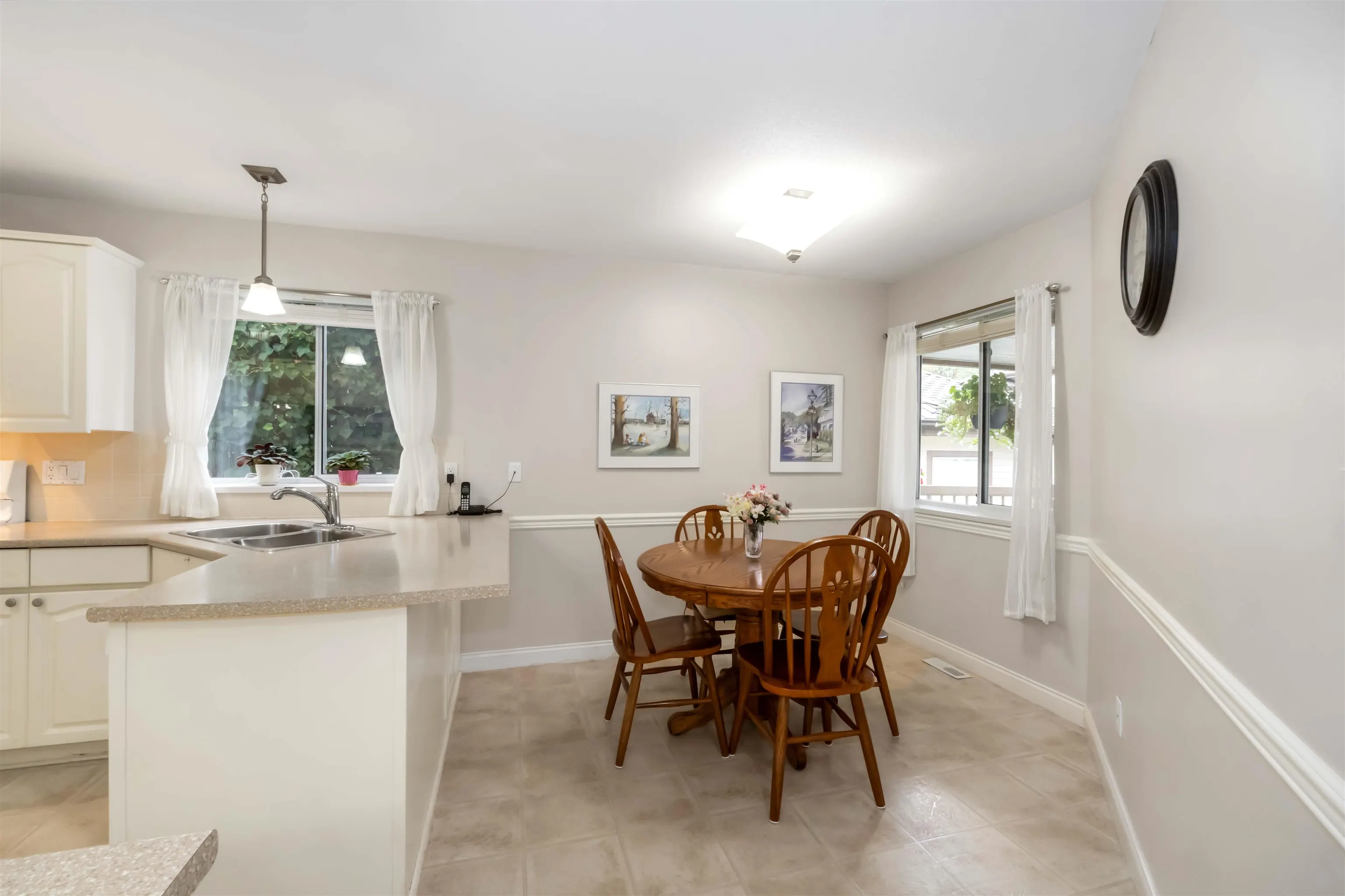 11 11438 Best Street