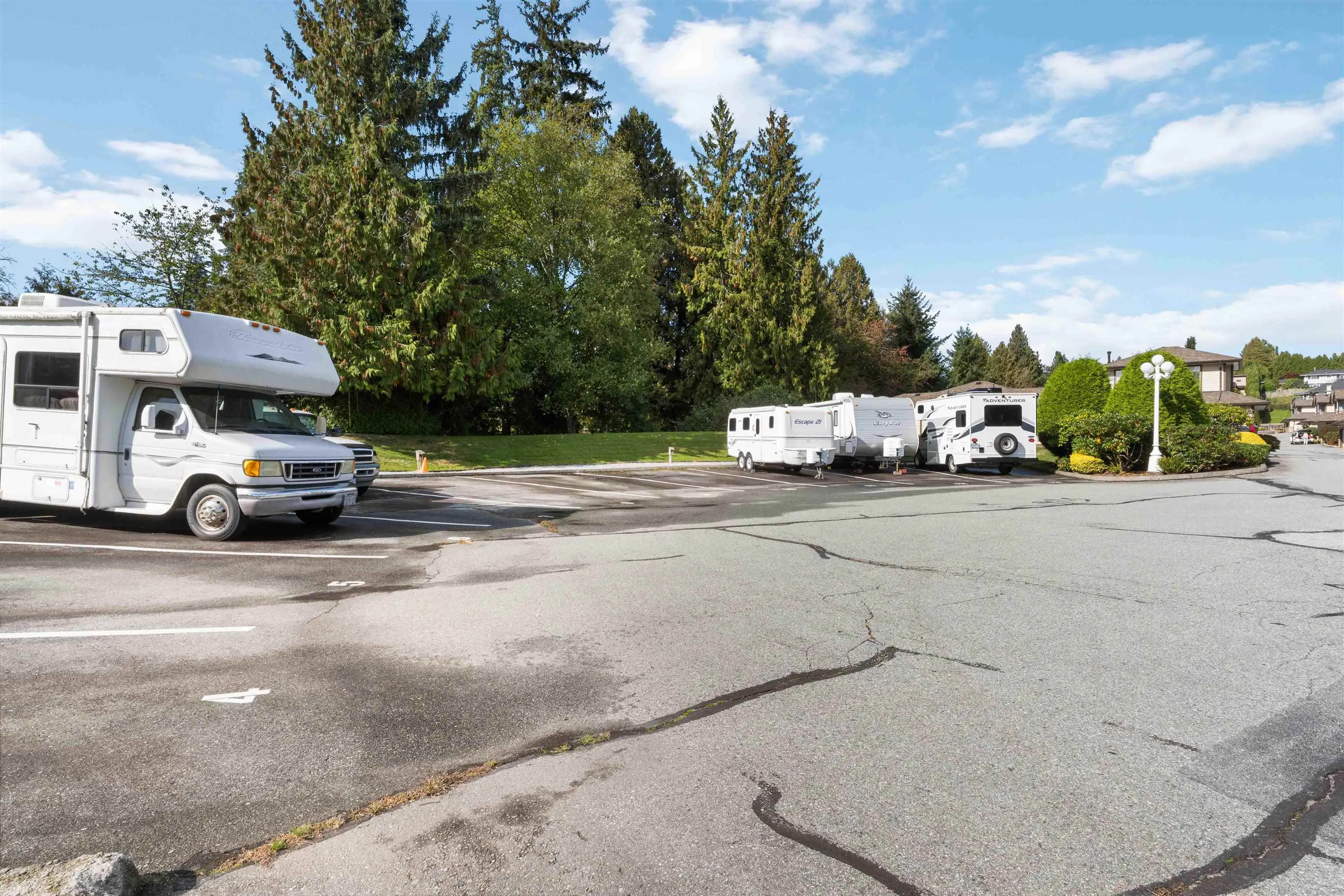 11 11438 Best Street