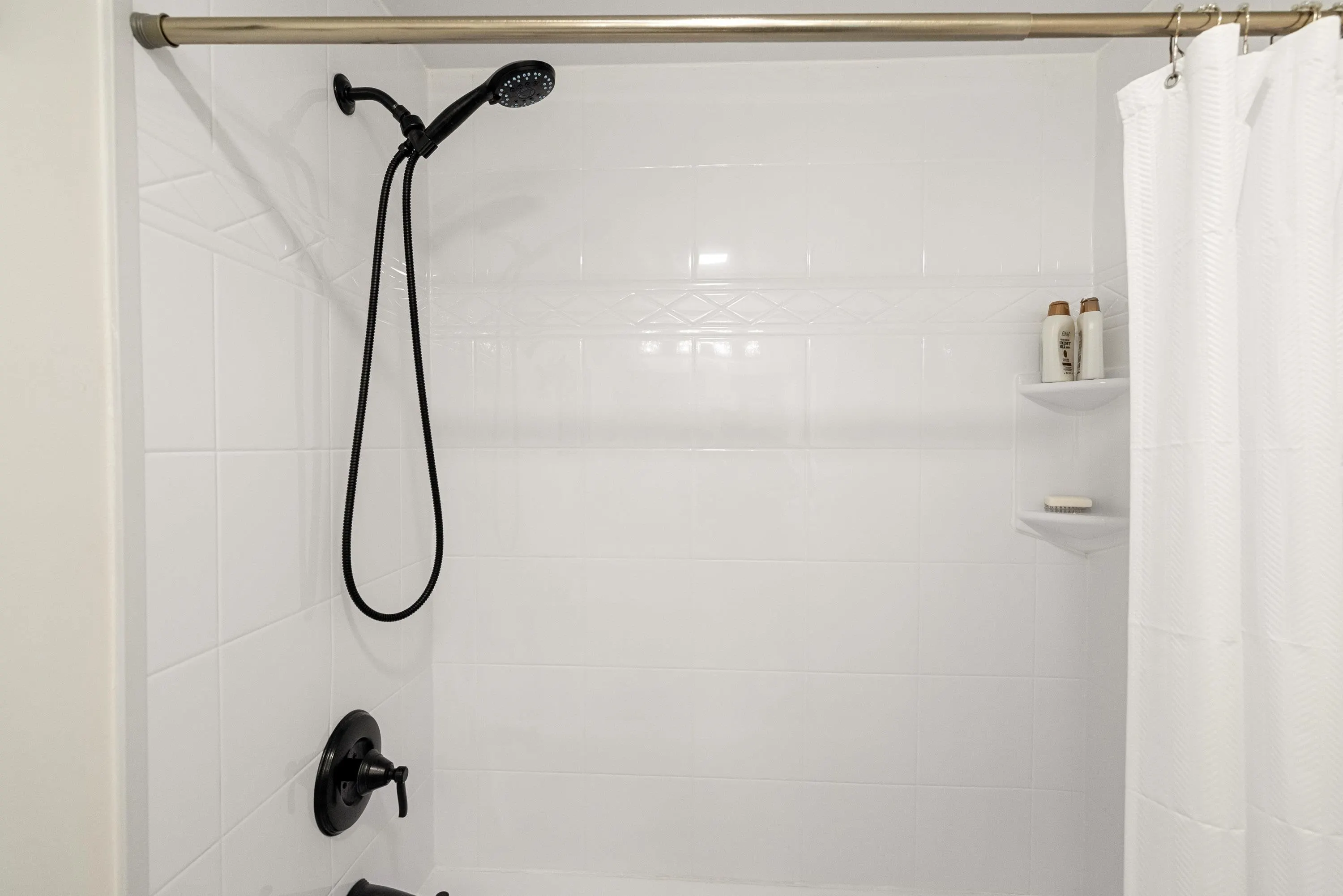 201 1255 Best Street