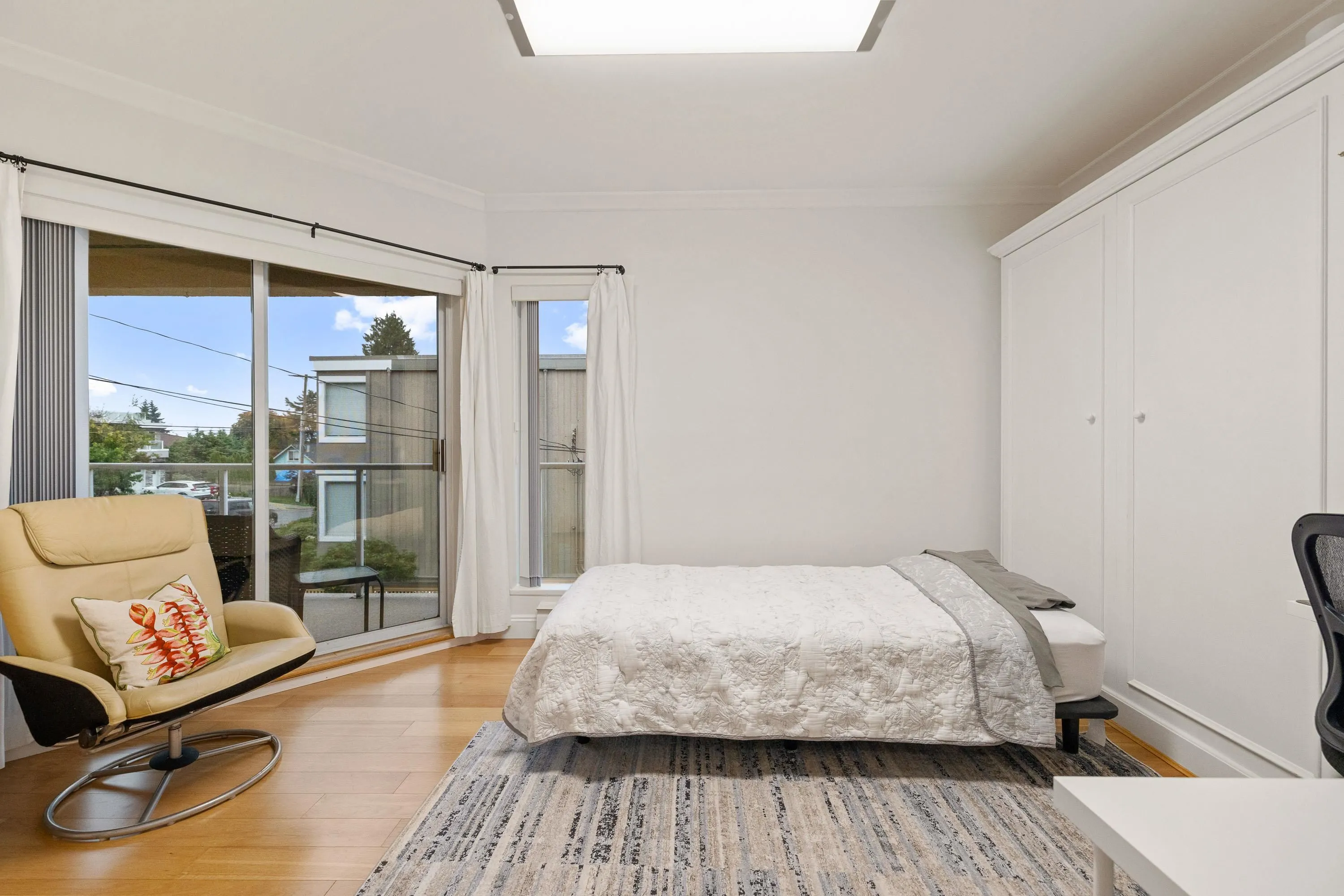 201 1255 Best Street