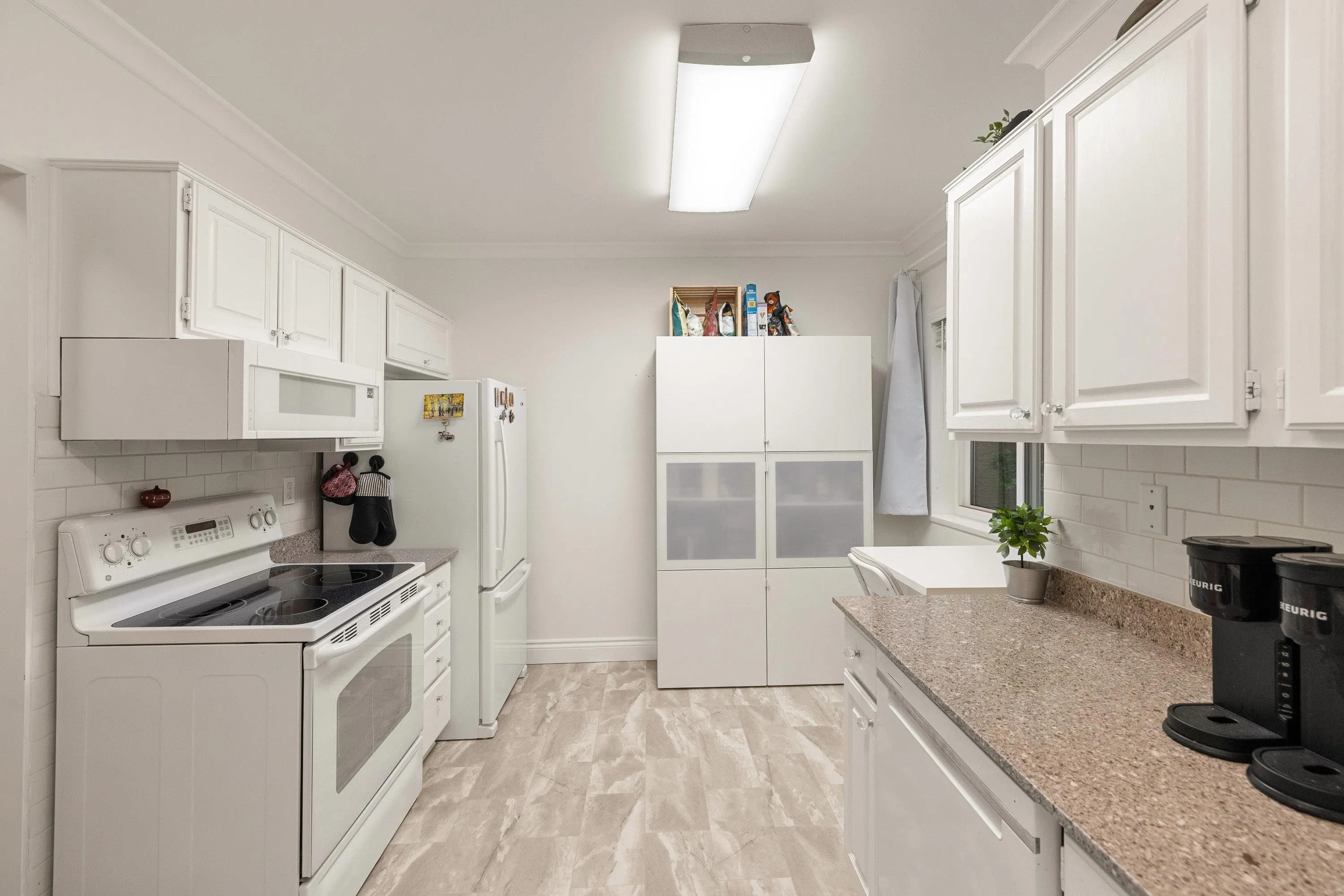 201 1255 Best Street