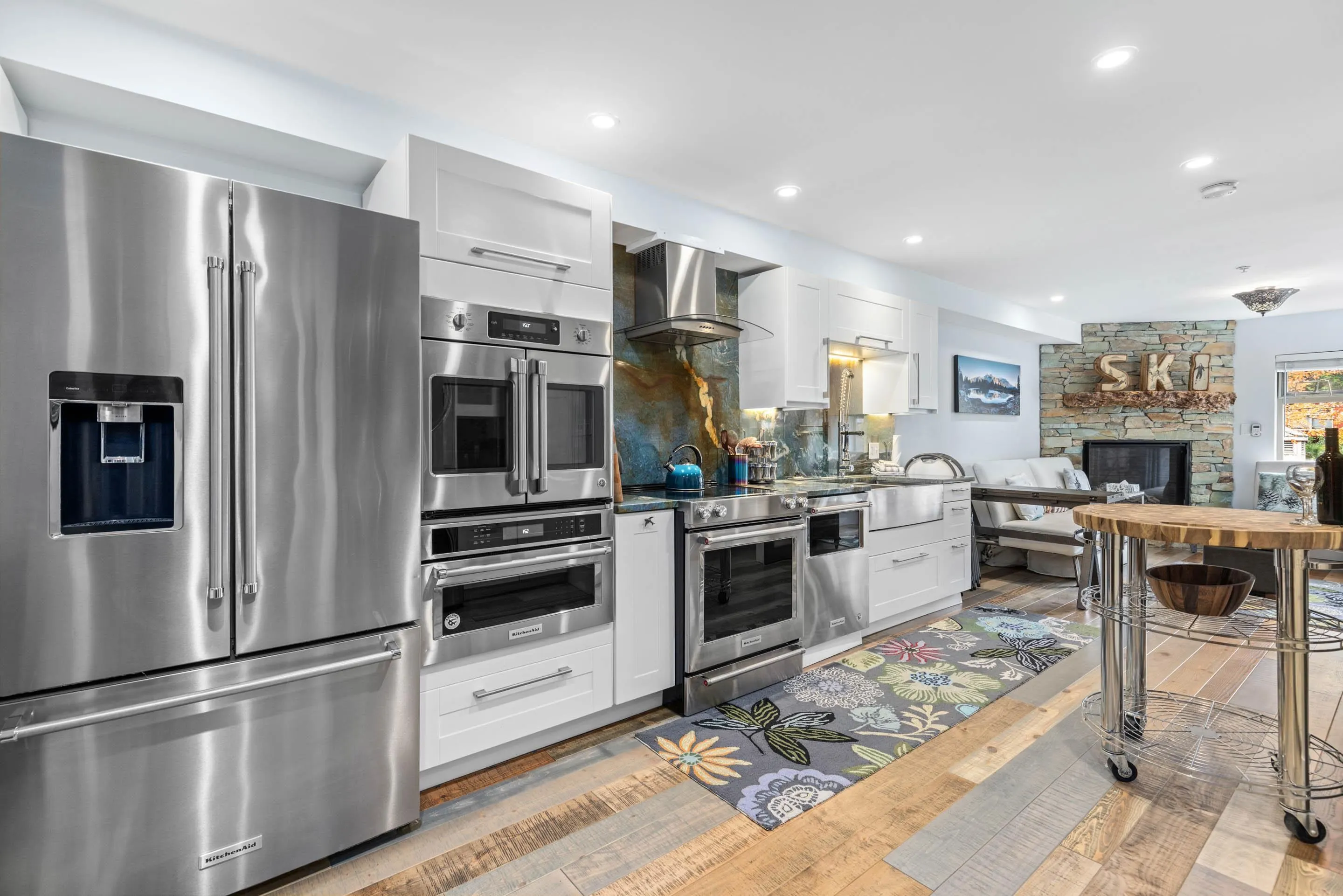 104 2050 Lake Placid Road