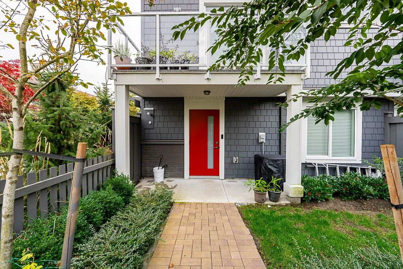 14 23785 Dewdney Trunk Road