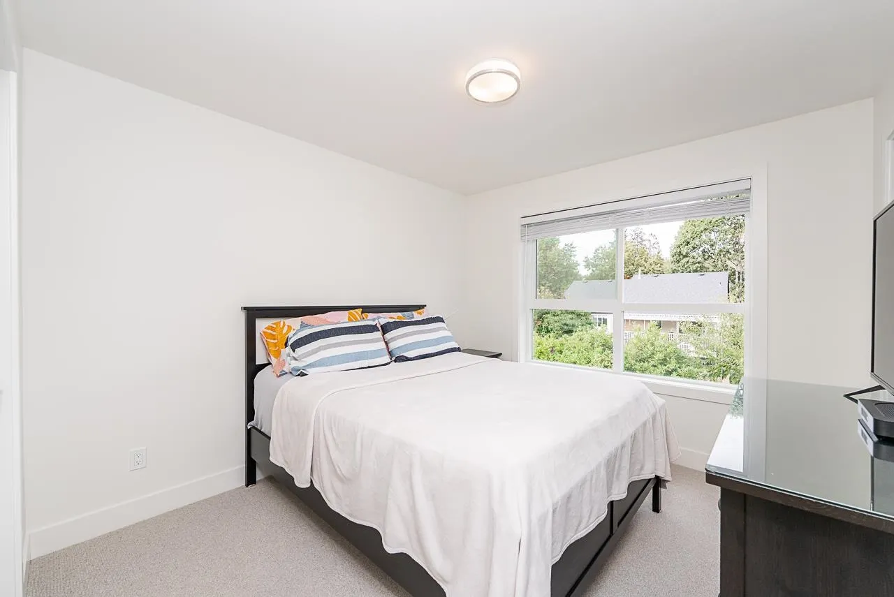 14 23785 Dewdney Trunk Road