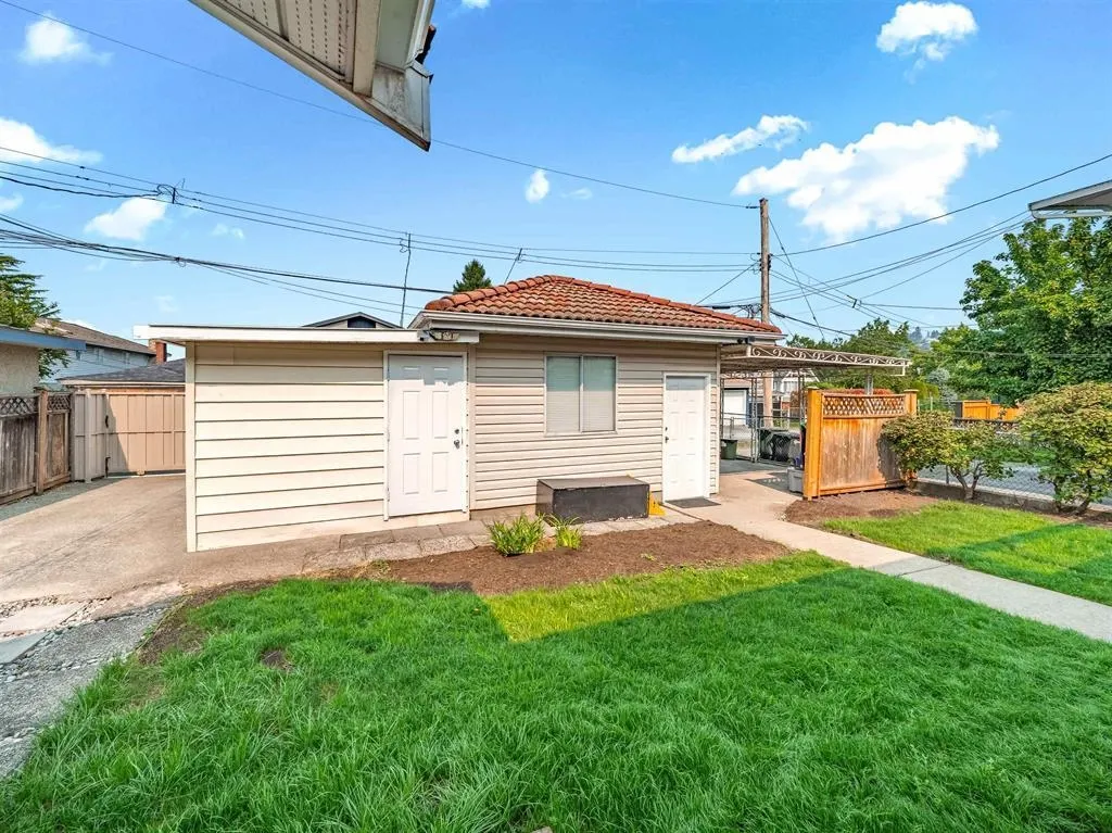 4461 Pandora Street