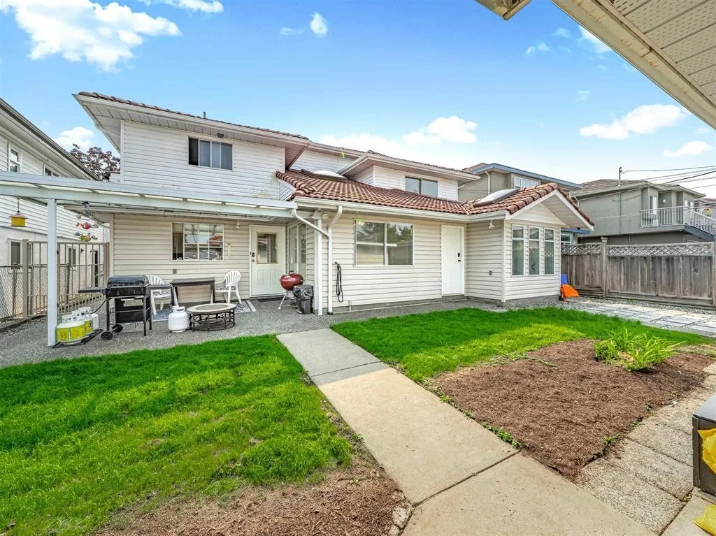 4461 Pandora Street