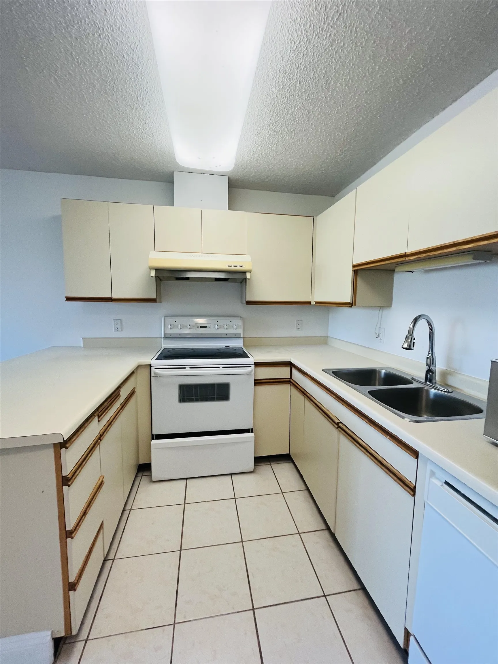 1005 3980 Carrigan Court