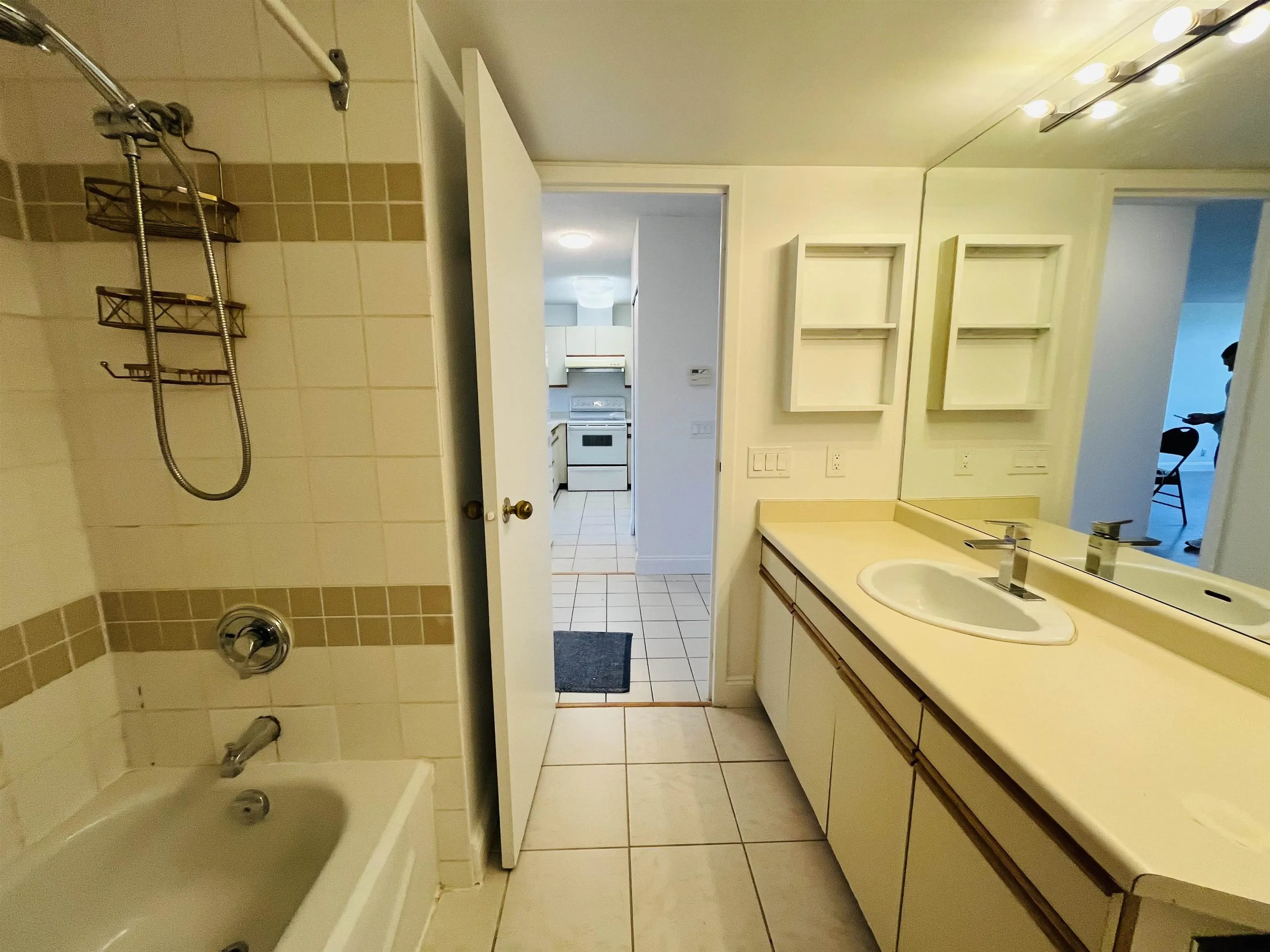 1005 3980 Carrigan Court