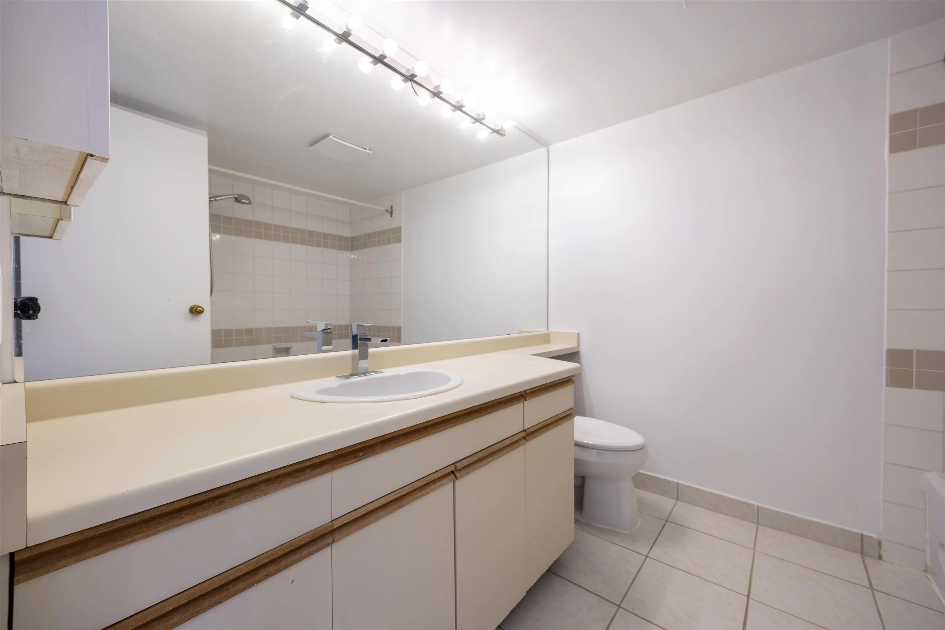 1005 3980 Carrigan Court