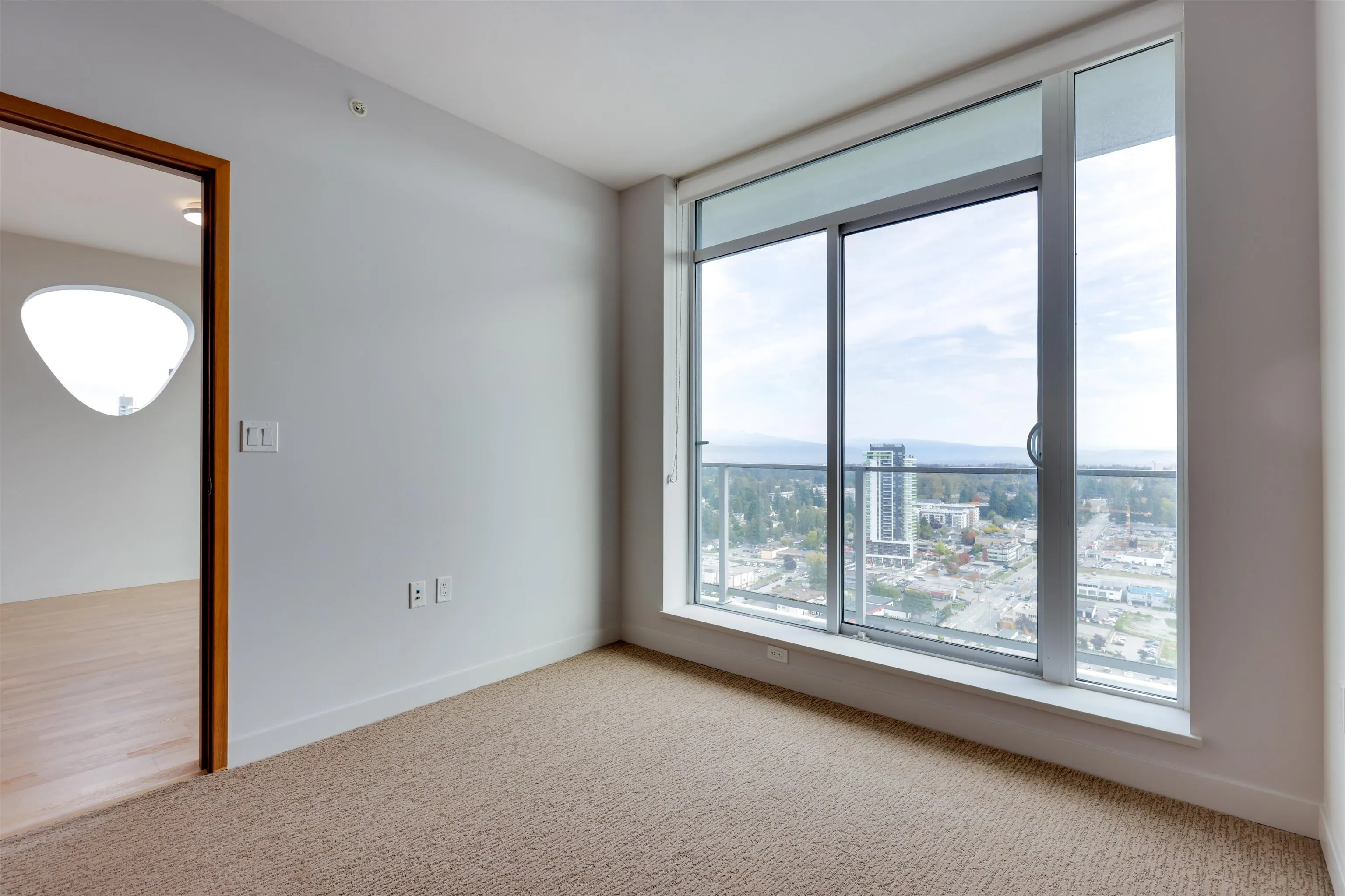 3301 13495 Central Avenue