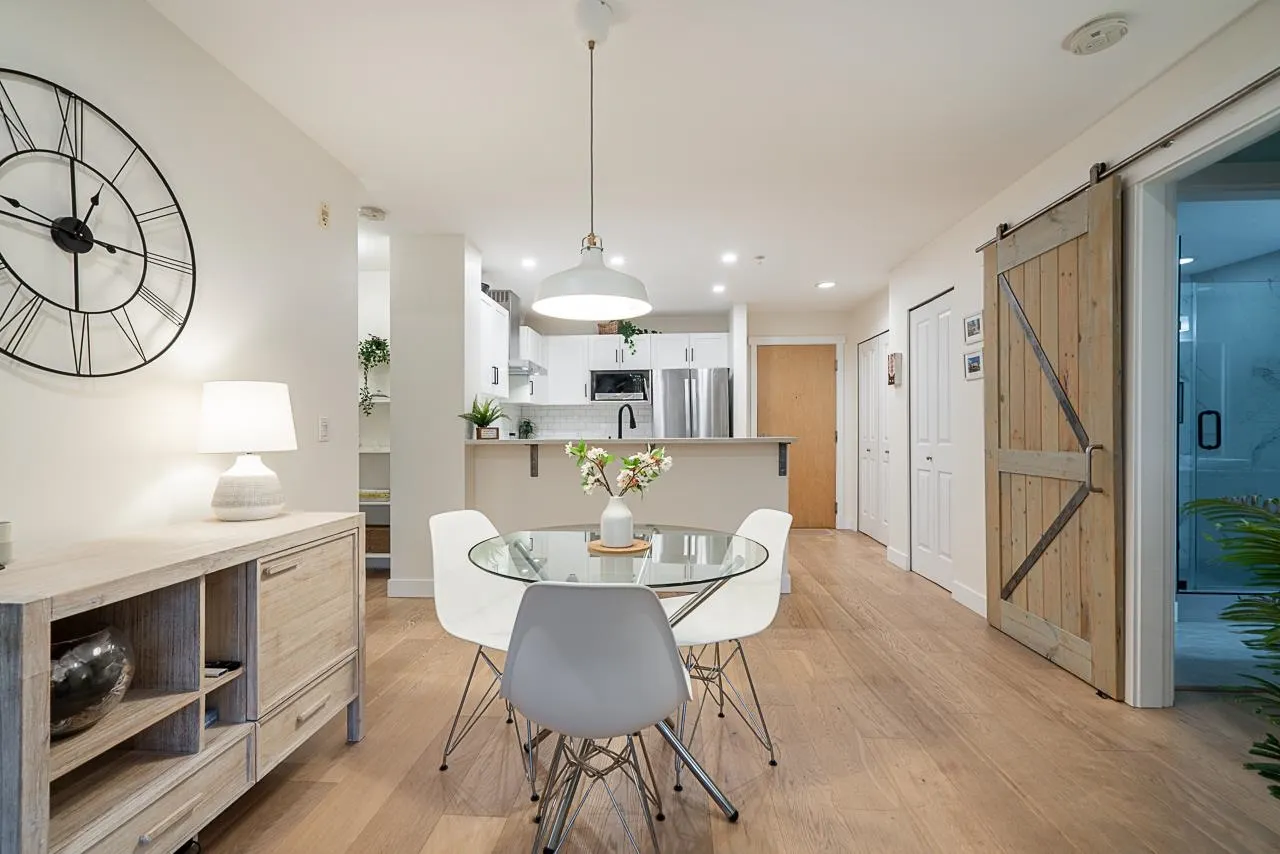 201 500 Klahanie Drive