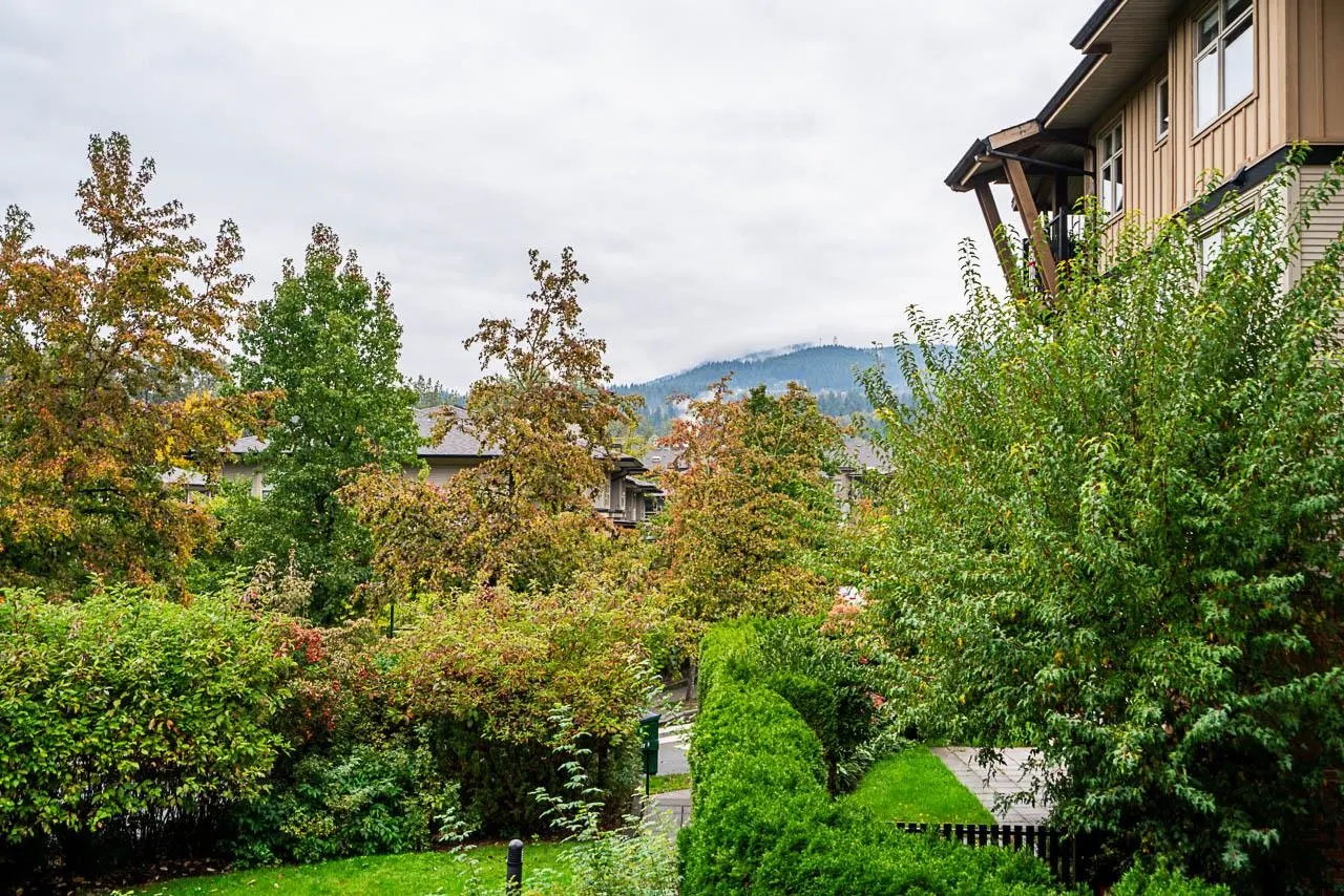 201 500 Klahanie Drive