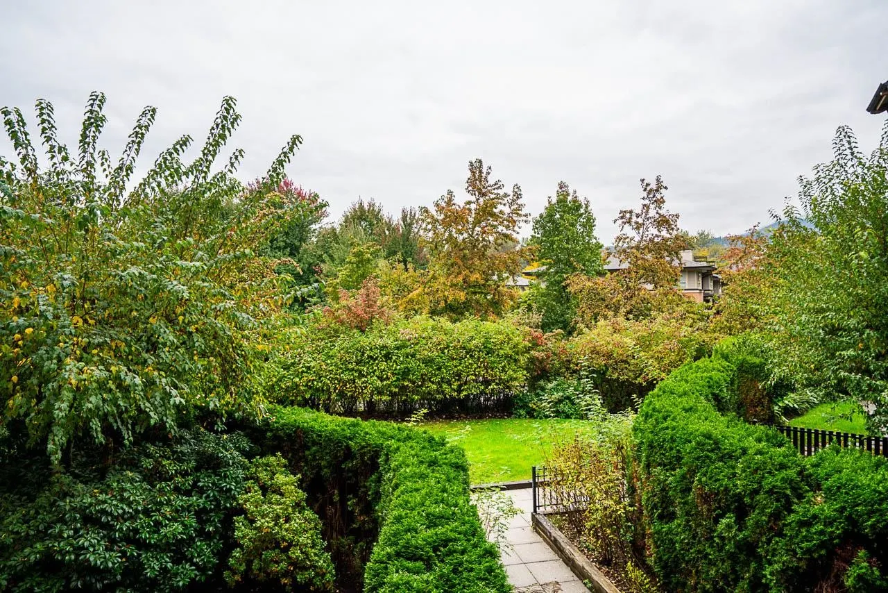 201 500 Klahanie Drive