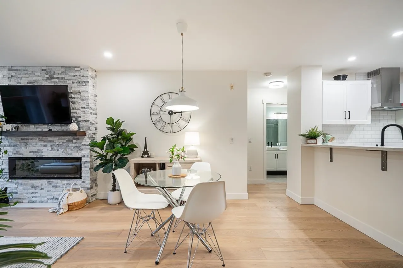 201 500 Klahanie Drive