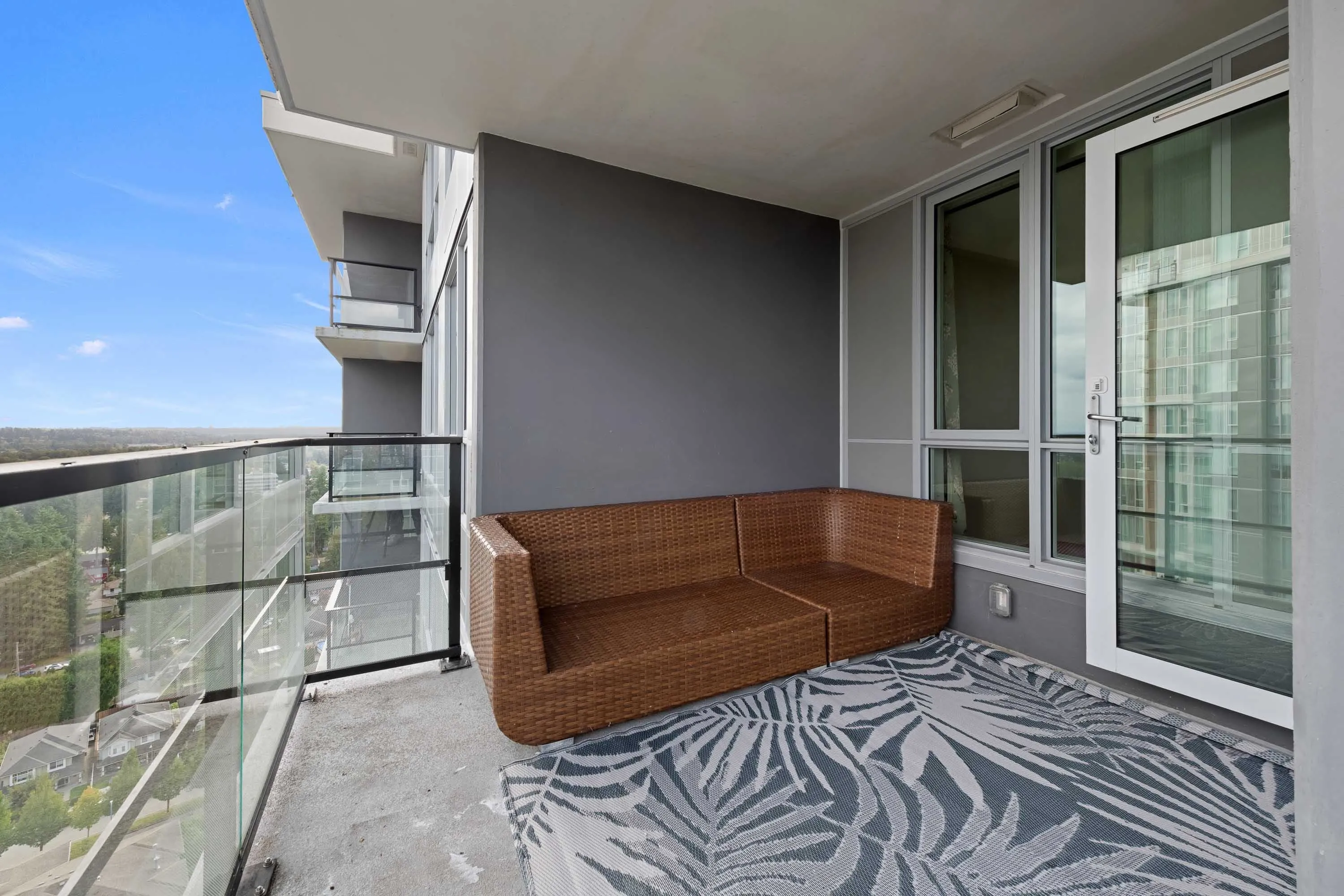 2301 3096 Windsor Gate