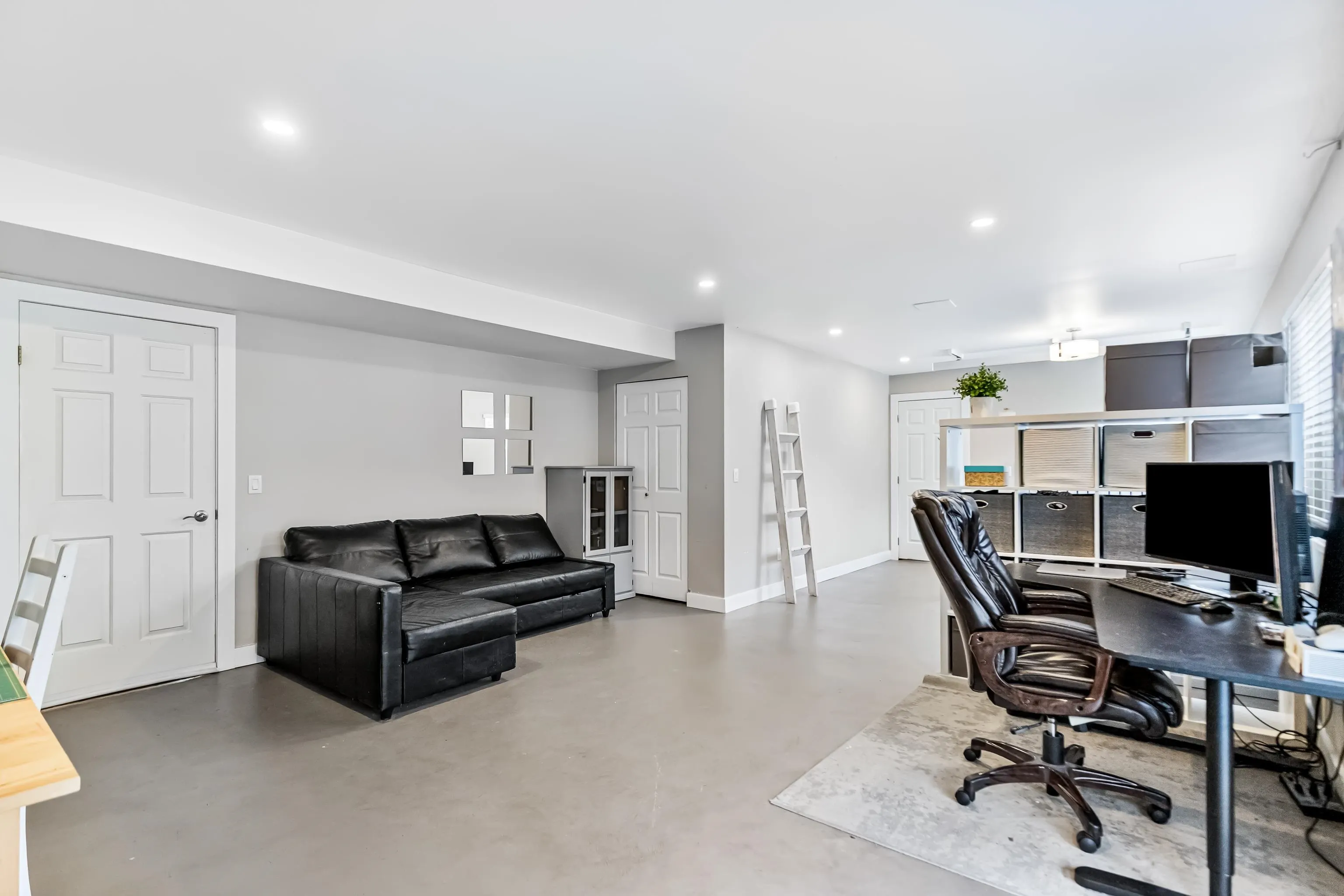 12276 Aurora Street