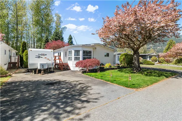 13 41168 Lougheed Highway