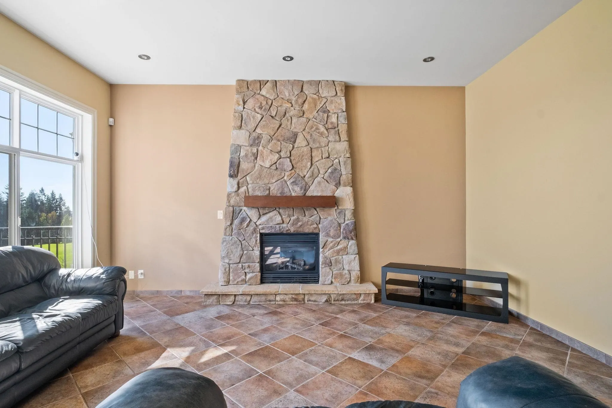 3233 Chartwell Lane