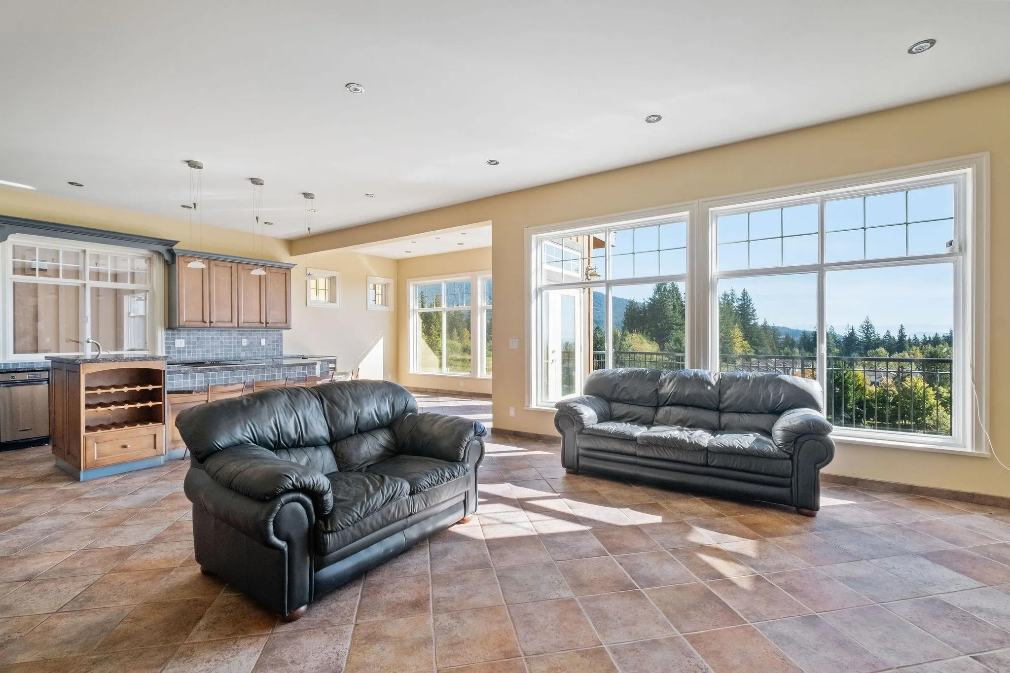 3233 Chartwell Lane