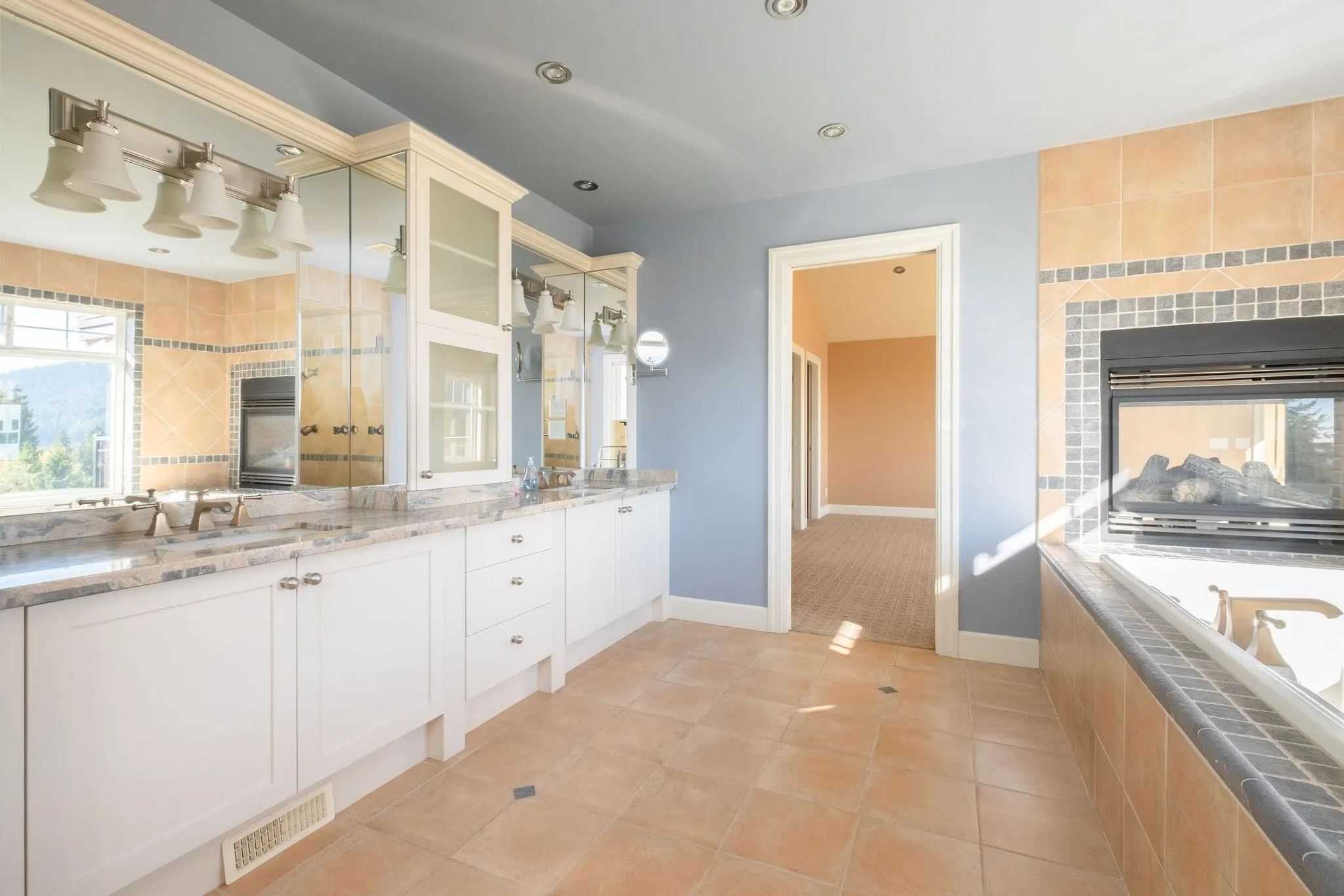 3233 Chartwell Lane