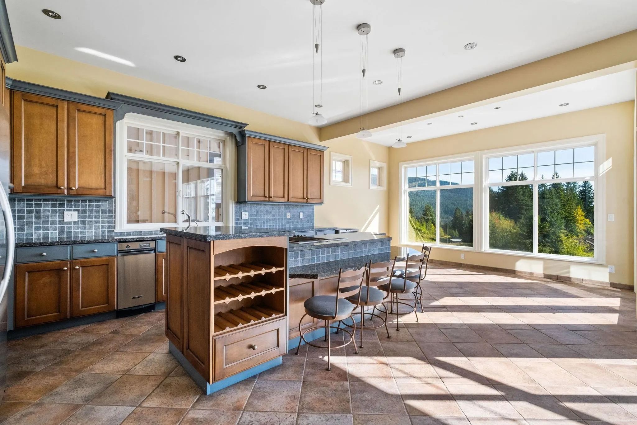 3233 Chartwell Lane