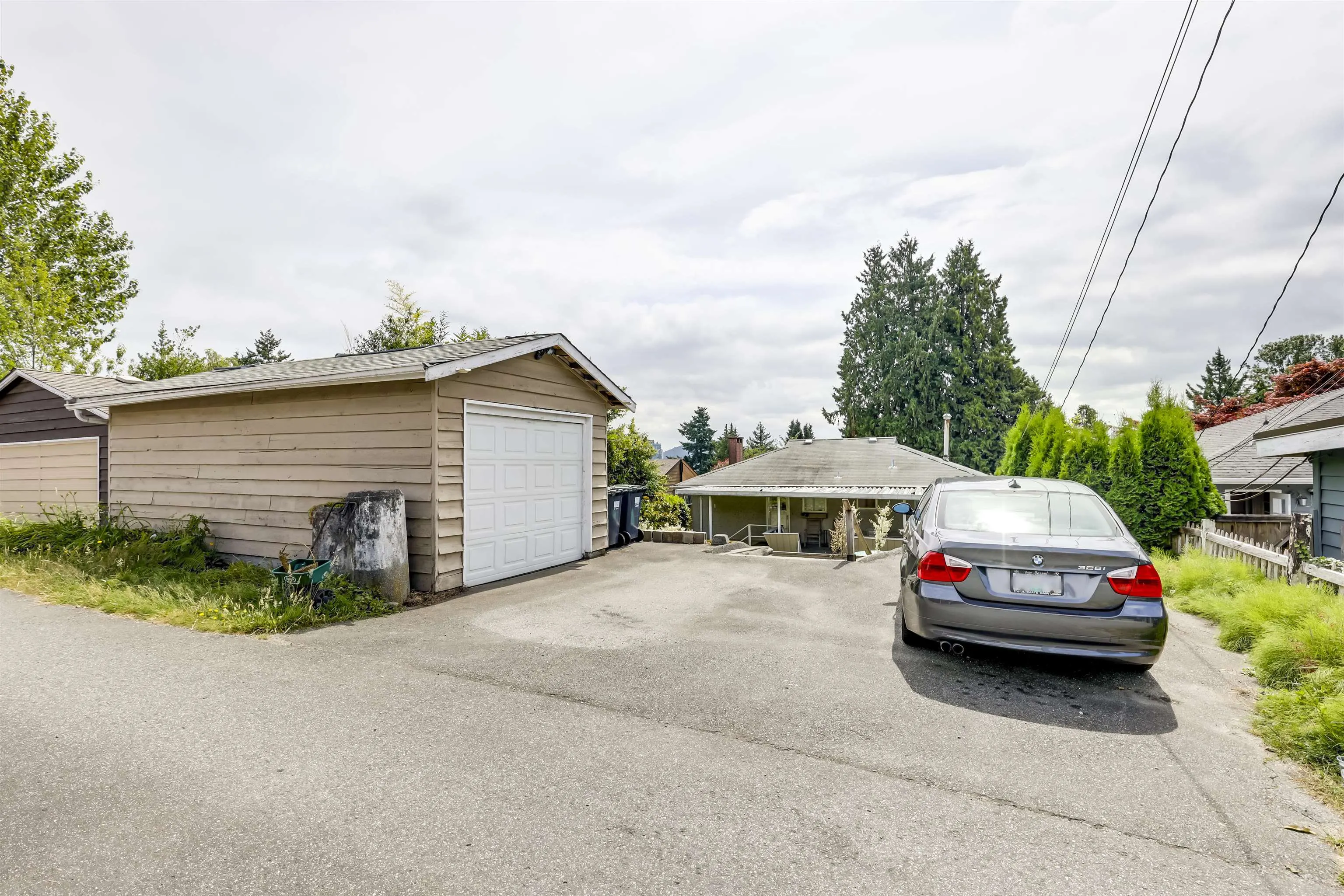 1118 Cloverley Street