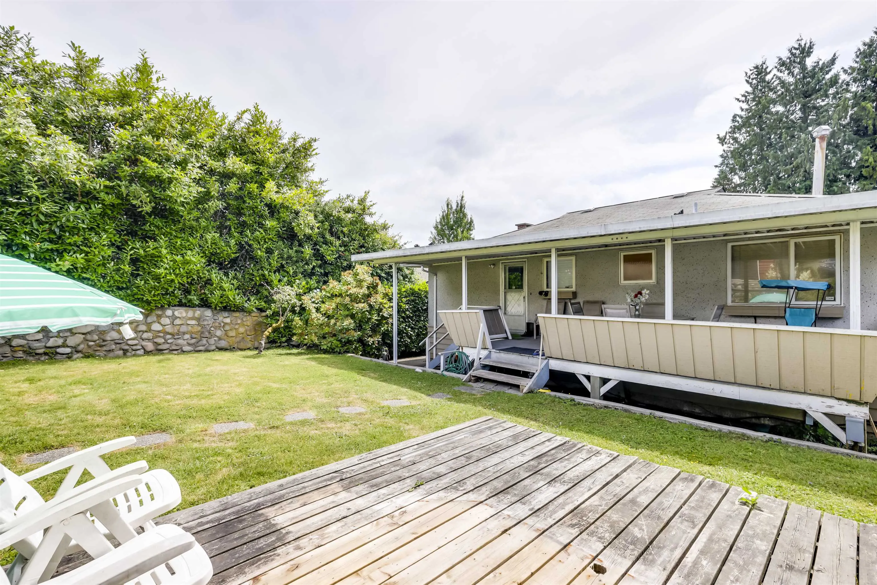 1118 Cloverley Street