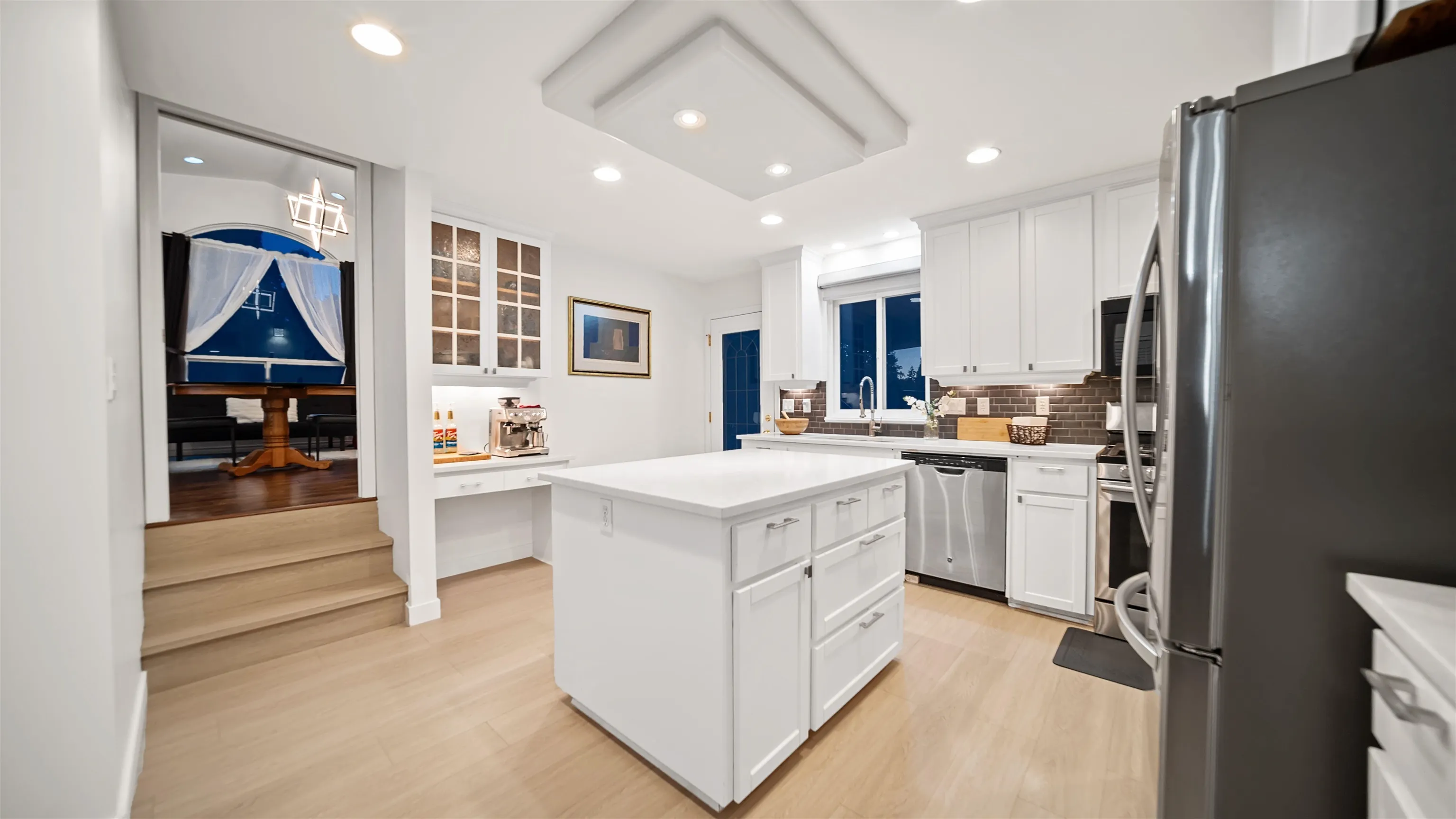 21124 Glenwood Avenue