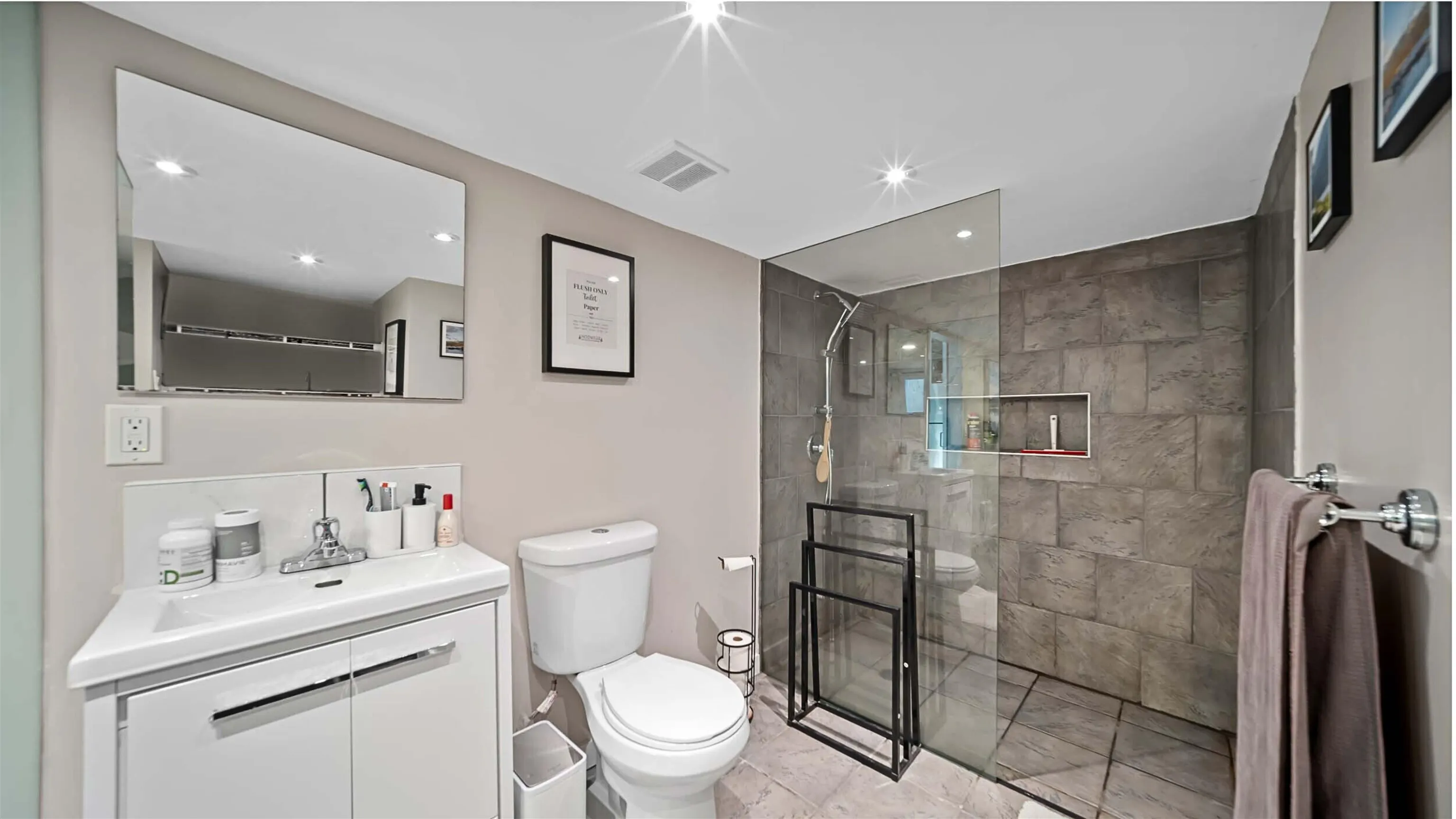 21124 Glenwood Avenue