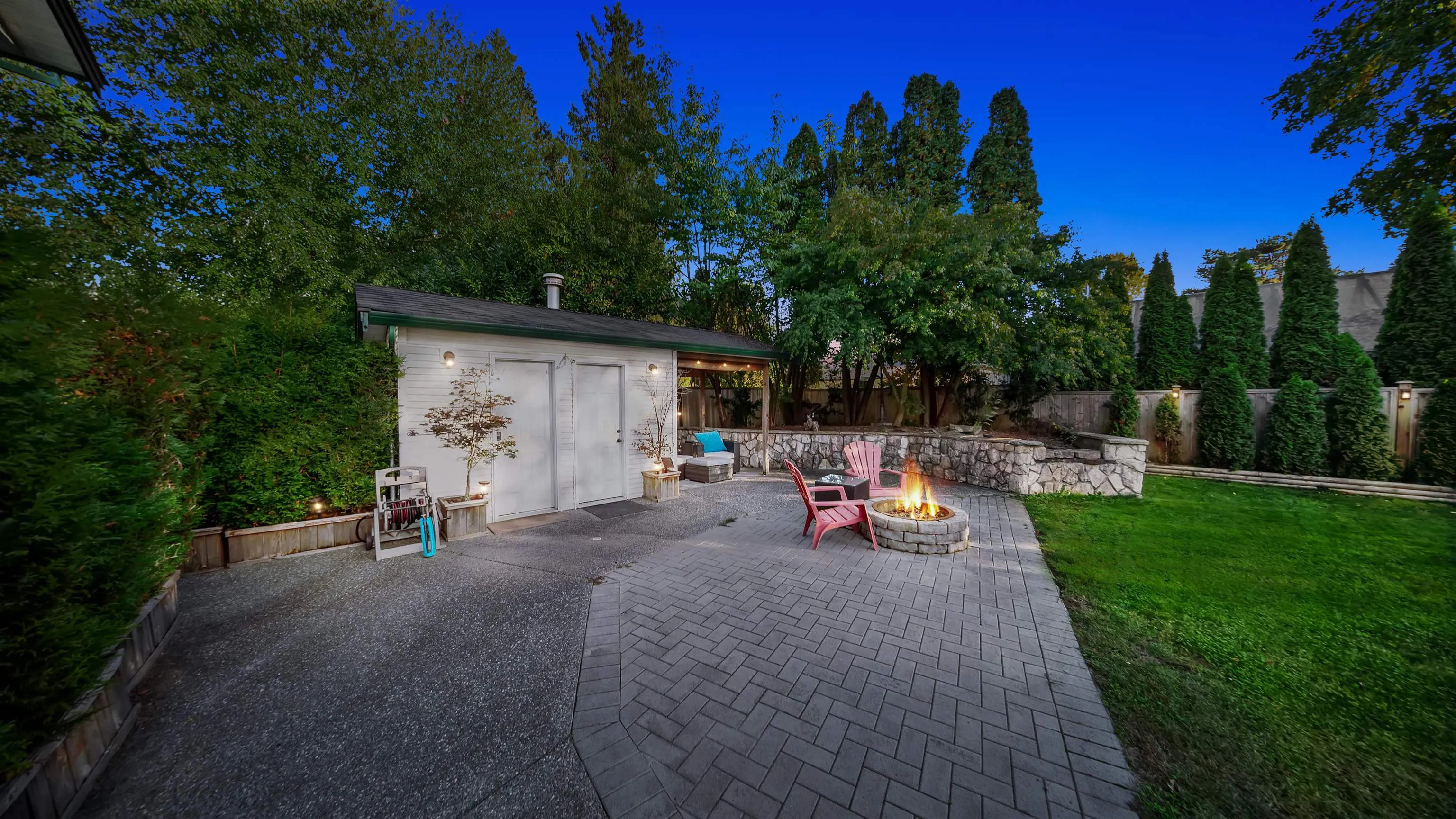 21124 Glenwood Avenue