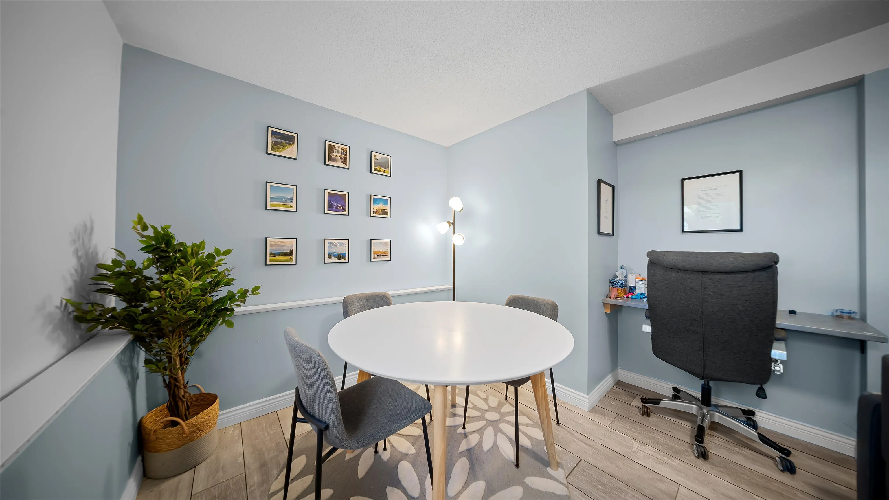 21124 Glenwood Avenue