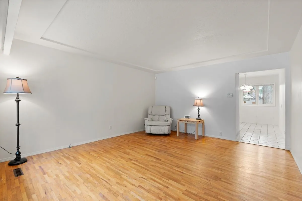 14054 Antrim Road