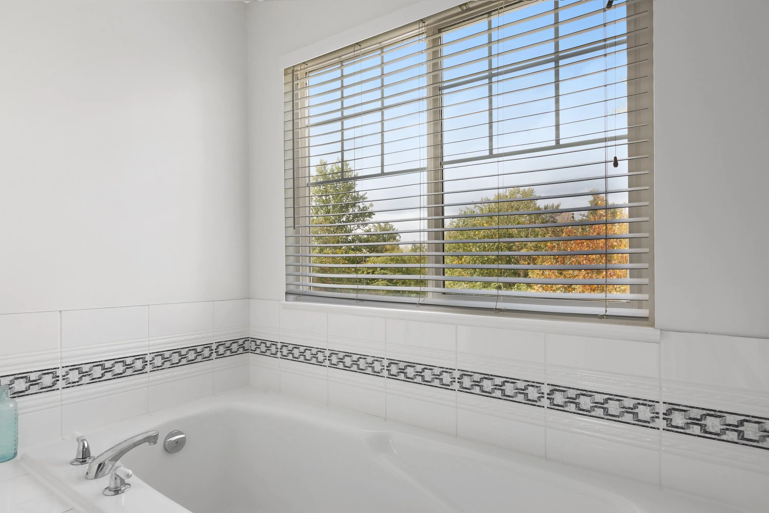 14 11358 Cottonwood Drive