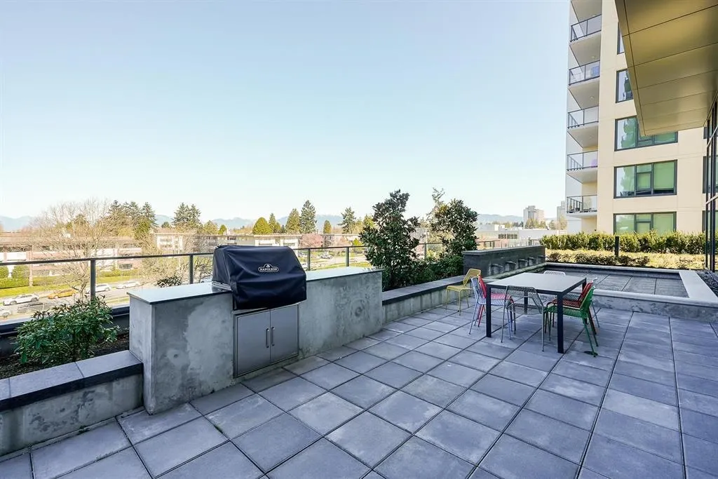 1610 7303 Noble Lane