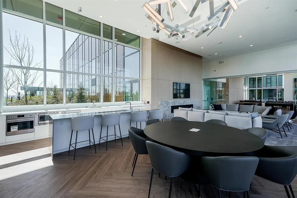1610 7303 Noble Lane
