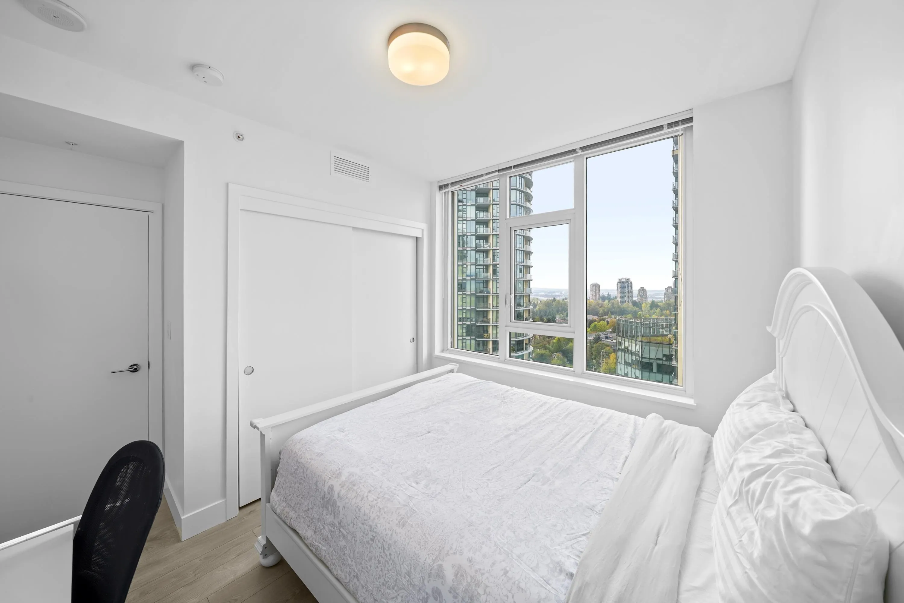 1610 7303 Noble Lane
