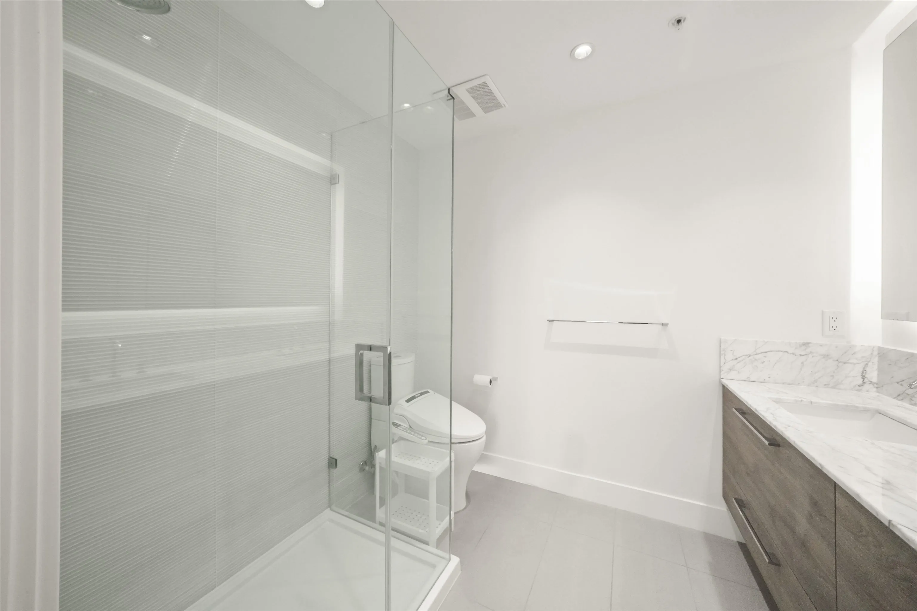 1610 7303 Noble Lane